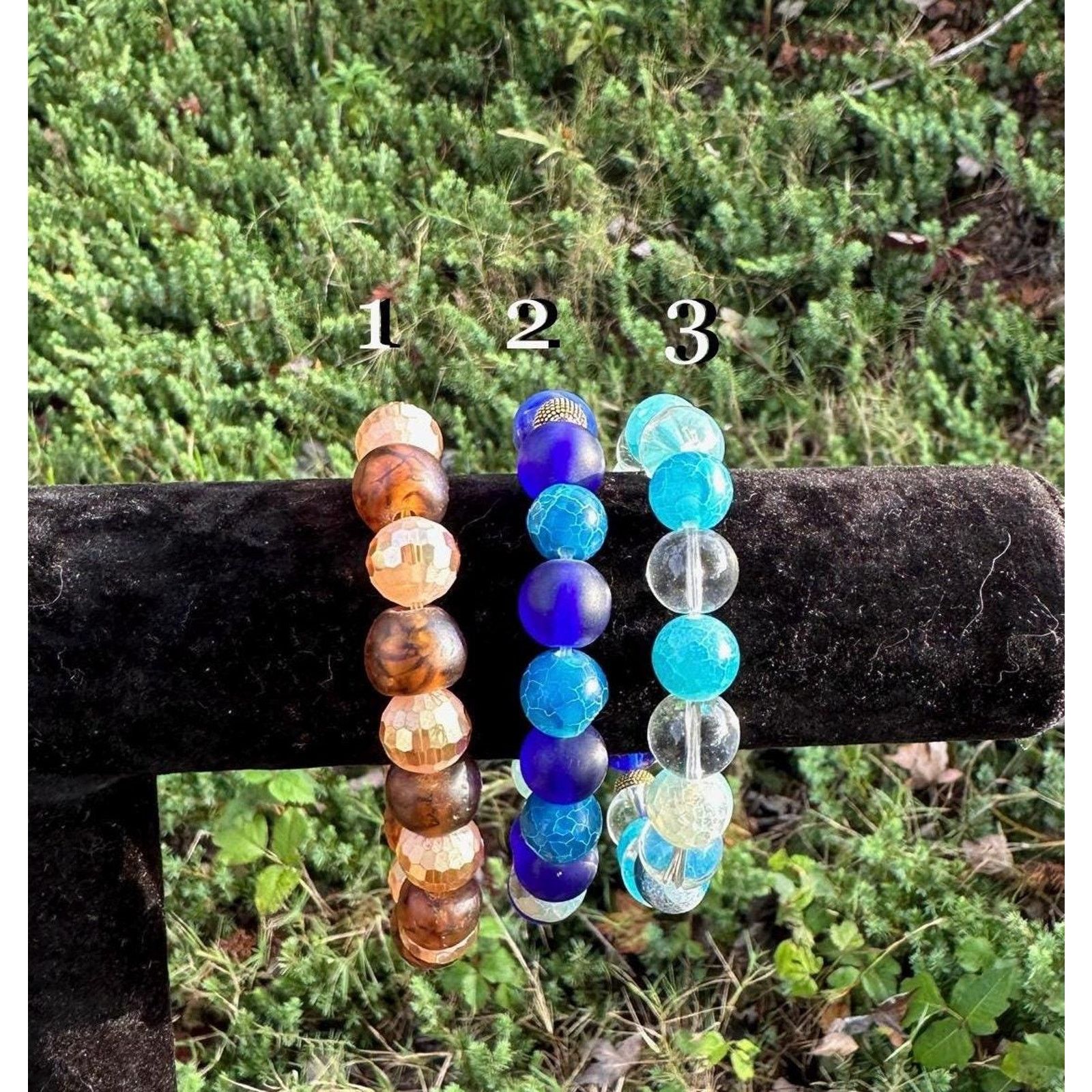 Other beautiful medium sized beaded bracelets Size ONE SIZE - 1 Thumbnail