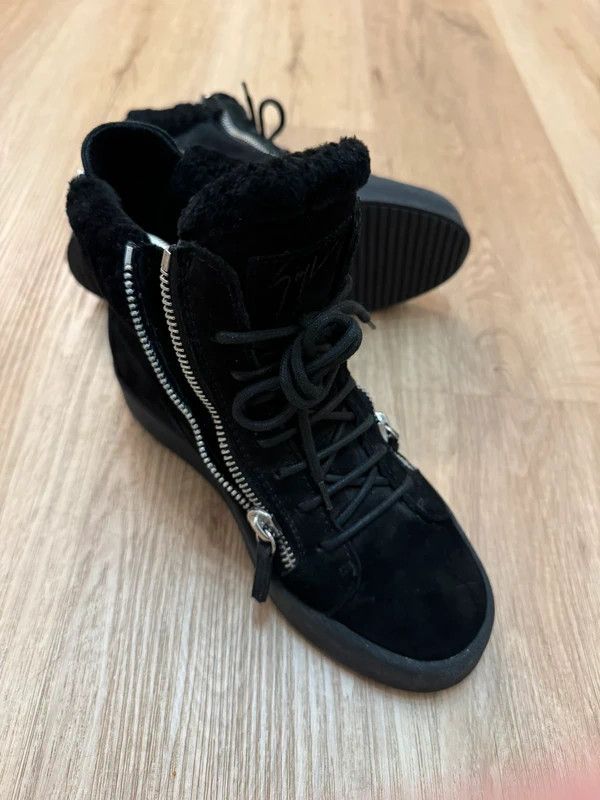 Giuseppe Zanotti Giuseppe Zanotti Kriss Winter May London Fur Shearling 38,5 Size US 8.5 / IT 38.5 - 5 Thumbnail