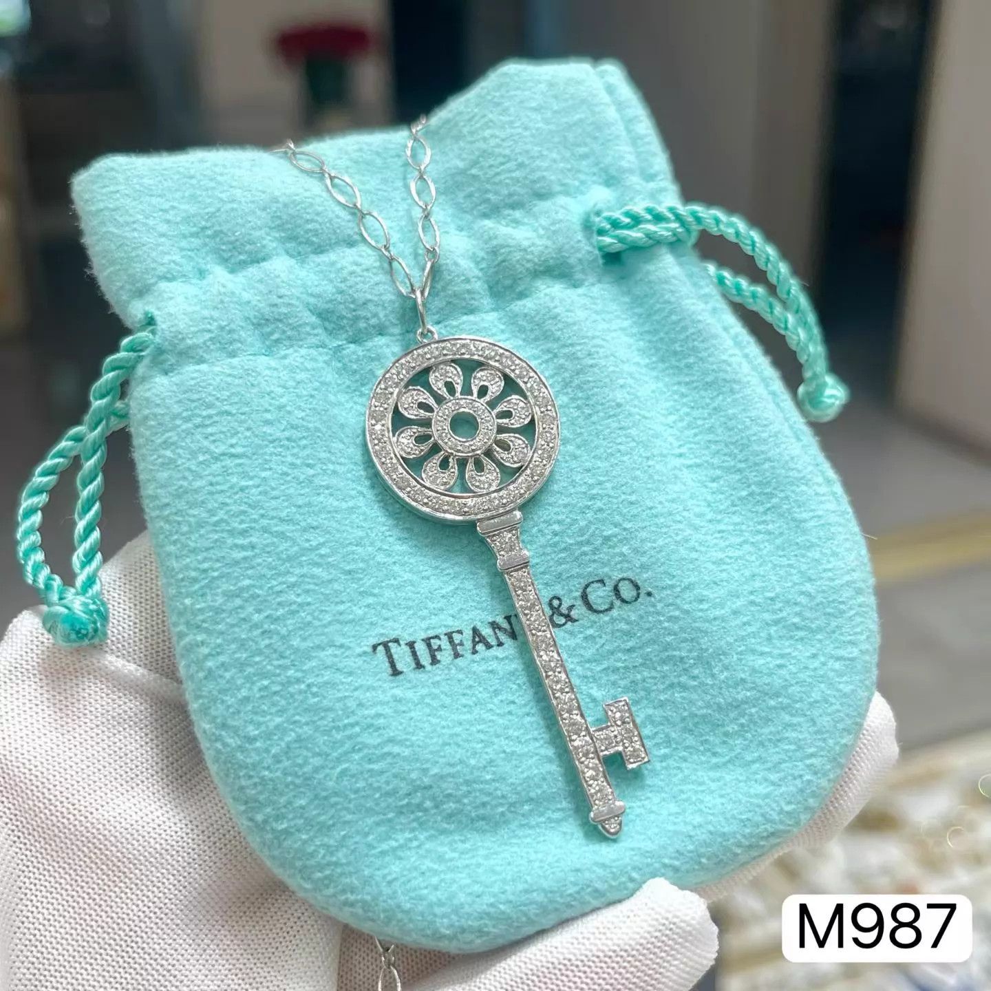 Tiffany & Co. Tiffany Keys Sunflower Diamond Petal Key Necklace Size ONE SIZE - 3 Thumbnail