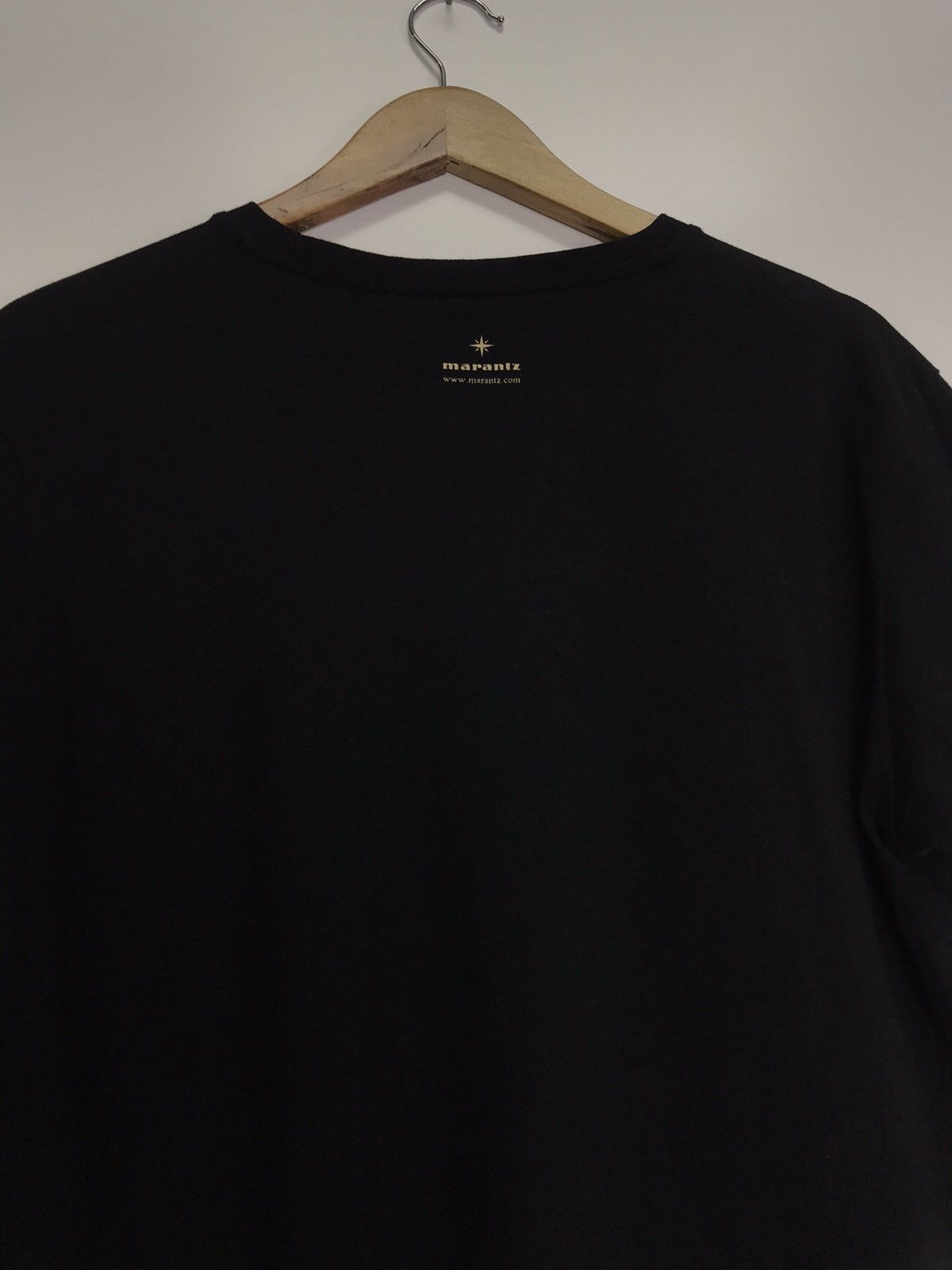 Uniqlo Marantz Uniqlo T-Shirt Size US L / EU 52-54 / 3 - 7 Thumbnail