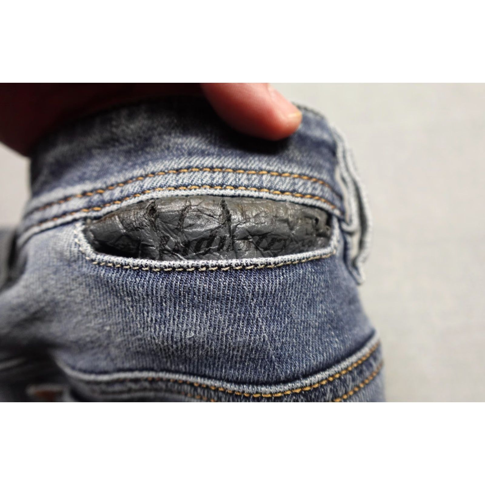 Diesel Diesel Jeans Mens 33x33 Blue Medium Wash Denim Mid Rise Rider Italy Classic Straight Pocket Set Size US 33 - 2 Thumbnail