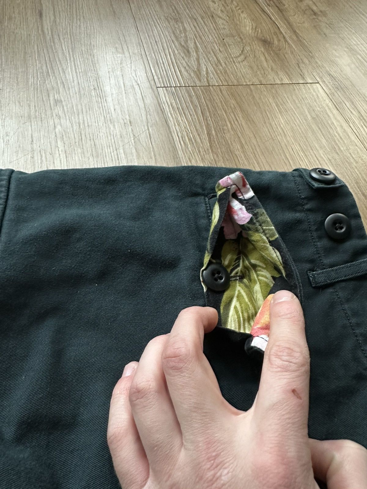 Nepenthes Nepenthes Floral Prints and Leather Parts Cargo Pants Size US 32 / EU 48 - 15 Thumbnail