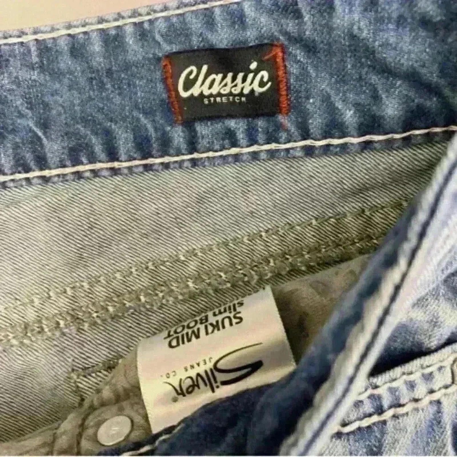 Silver Jeans Co. SILVER Suki Jeans MidRise Classic Stretch Bootcut Size 30/31 Size 30" / US 8 / IT 44 - 5 Thumbnail