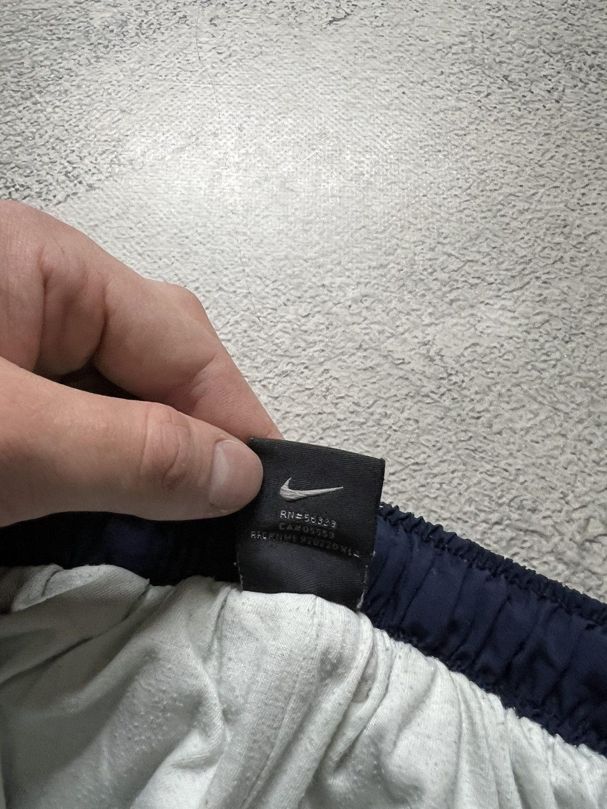 Vintage Vintage Y2K Nike Faded Nylon Mini Swoosh Drill Pants 00’s Size US 30 / EU 46 - 11 Thumbnail