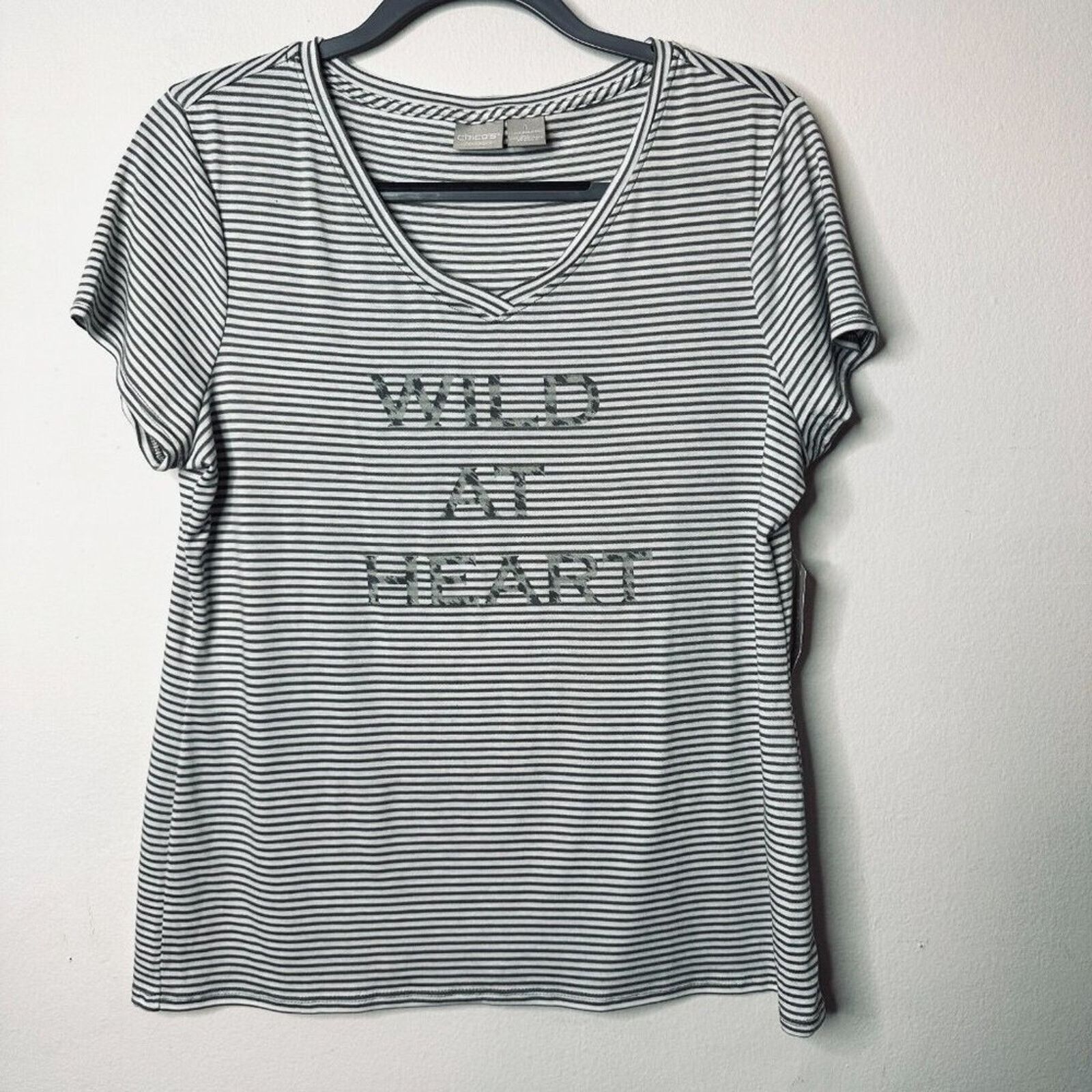 Chicos Chicos Zenergy Wild At Heart Stripe Leopard V Neck Tee 1 Size M / US 6-8 / IT 42-44 - 1 Thumbnail