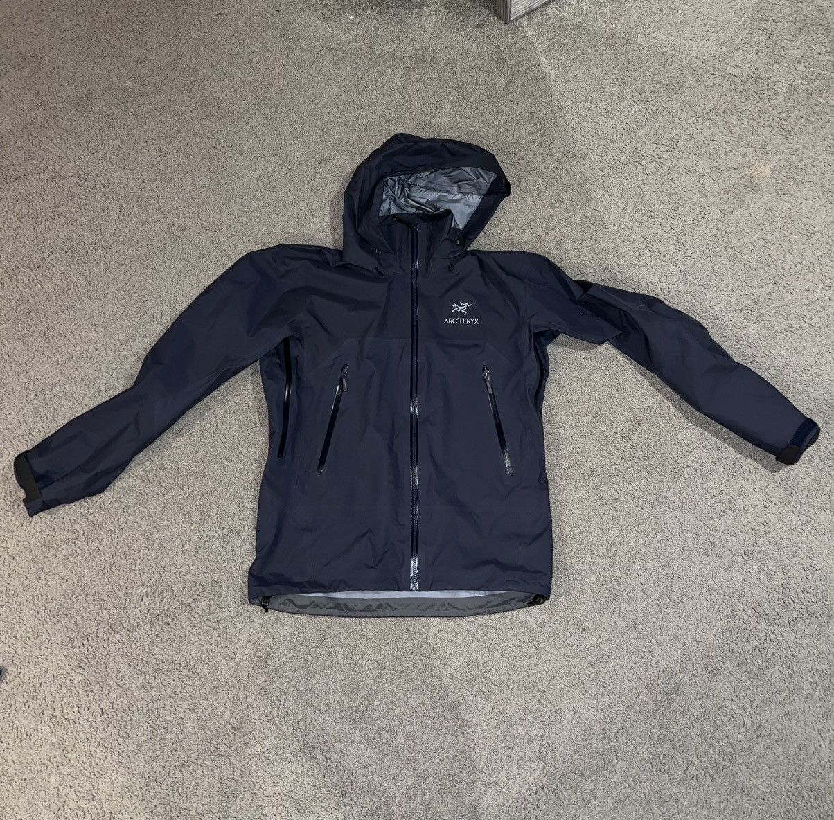 Arc'teryx Arc’Teryx Beta AR Jacket 2022 Black Sapphire Medium Size US M / EU 48-50 / 2 - 1 Thumbnail