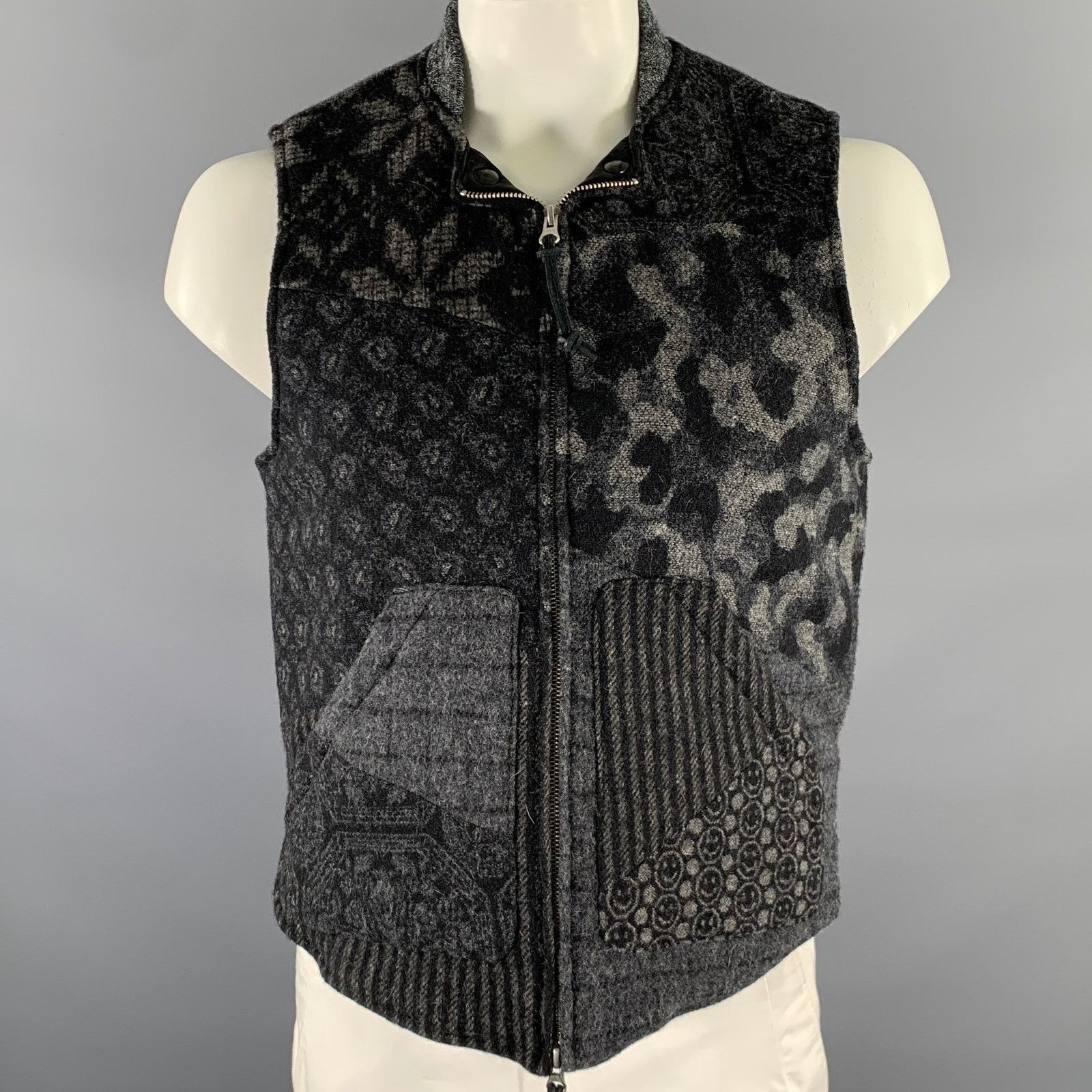 Monitaly MONITALY Size 44 Black Grey Mixed Patterns Padded Vest Size US S / EU 44-46 / 1 - 1 Thumbnail