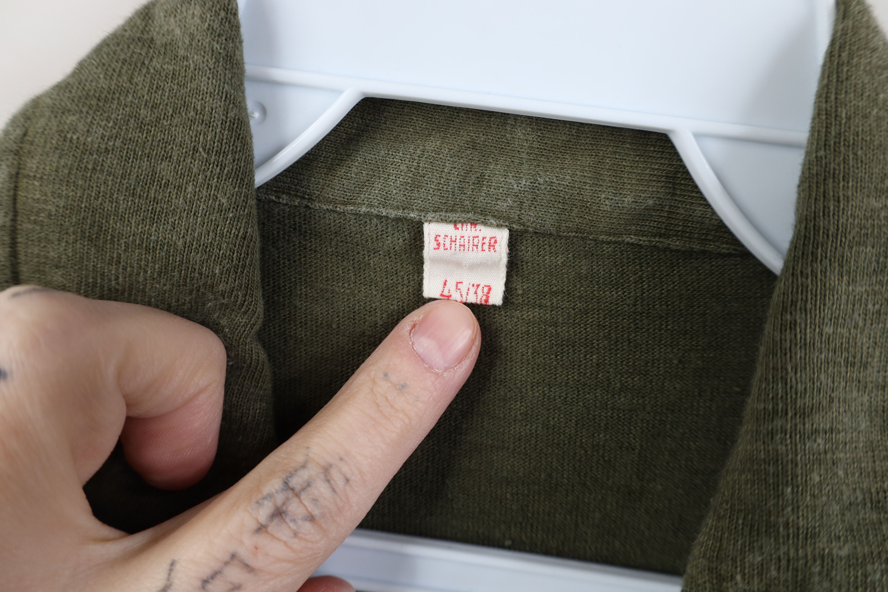 Vintage Vintage 50s Military Collared Knit Sleep Shirt Olive Green Size US L / EU 52-54 / 3 - 9 Thumbnail