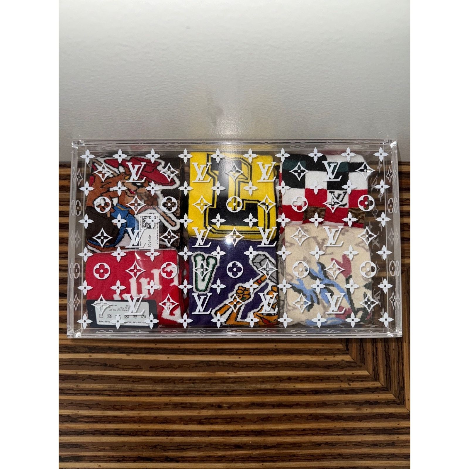 Louis Vuitton Louis Vuitton LV Archives 6 Socks Set Boite Scott Monogram Size ONE SIZE - 2 Thumbnail