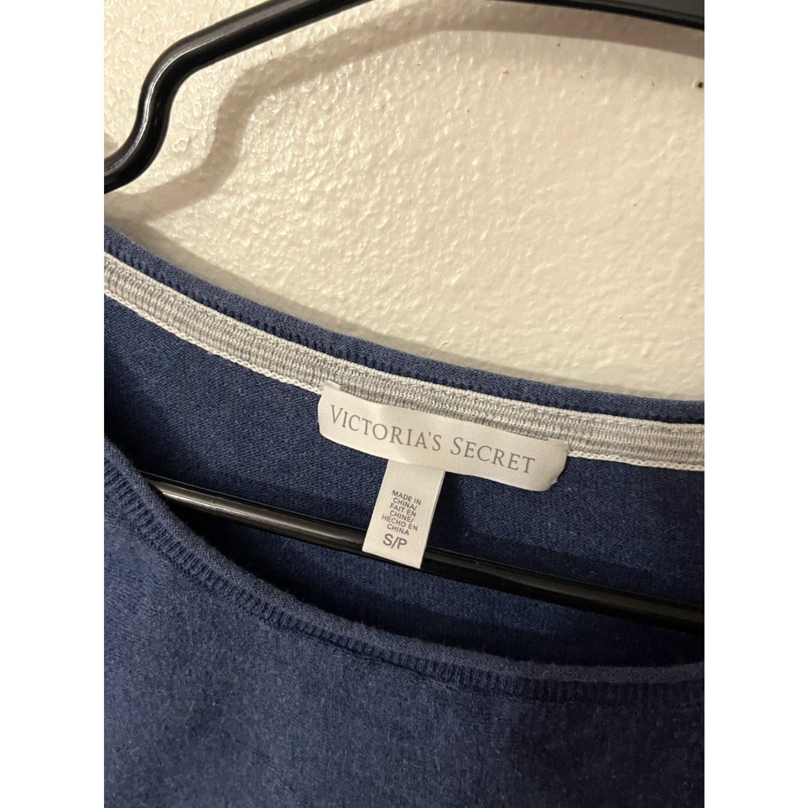 Victoria's Secret Victoria Secret Top Womens Small Blue Lounge Shirt Long Sleeve Size S / US 4 / IT 40 - 2 Thumbnail