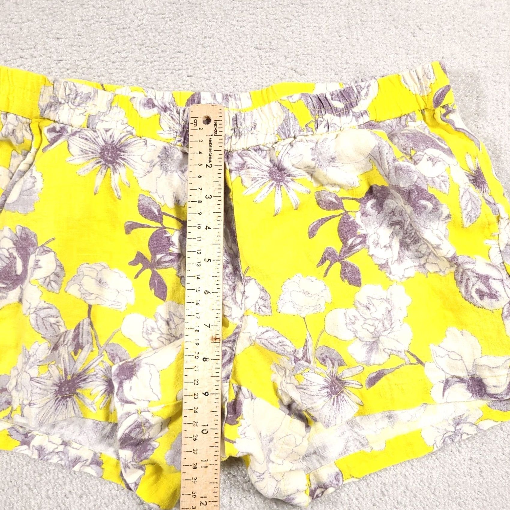 Vintage KUT From The Kloth Yellow Floral Linen Shorts Women's 10 Pull On Everyday Bright Size 32" / US 10 / IT 46 - 7 Thumbnail