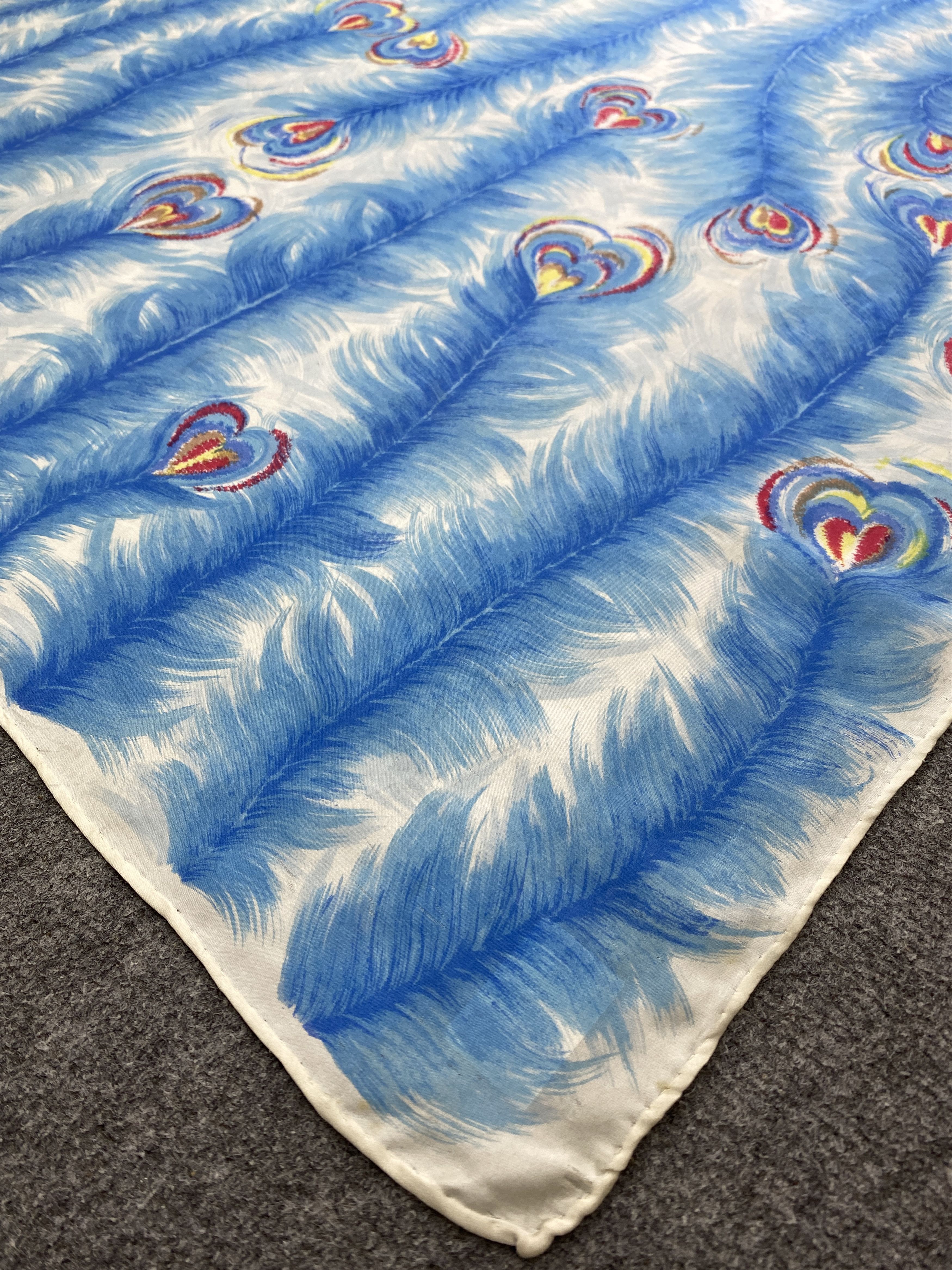 Japanese Brand Vintage Japan Brand Heart Silk Scarf SN0162 Size ONE SIZE - 4 Thumbnail