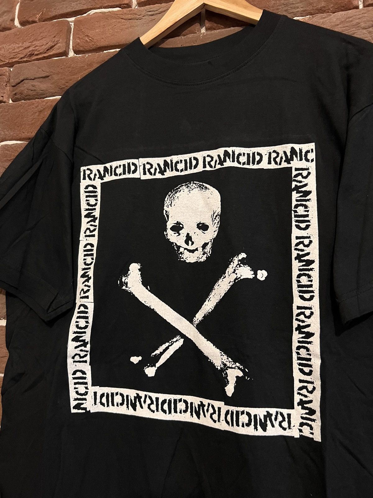 Band Tees Vintage 90s Rancid Skulls Punk Band T Shirt L Grail Hype Size US L / EU 52-54 / 3 - 2 Thumbnail