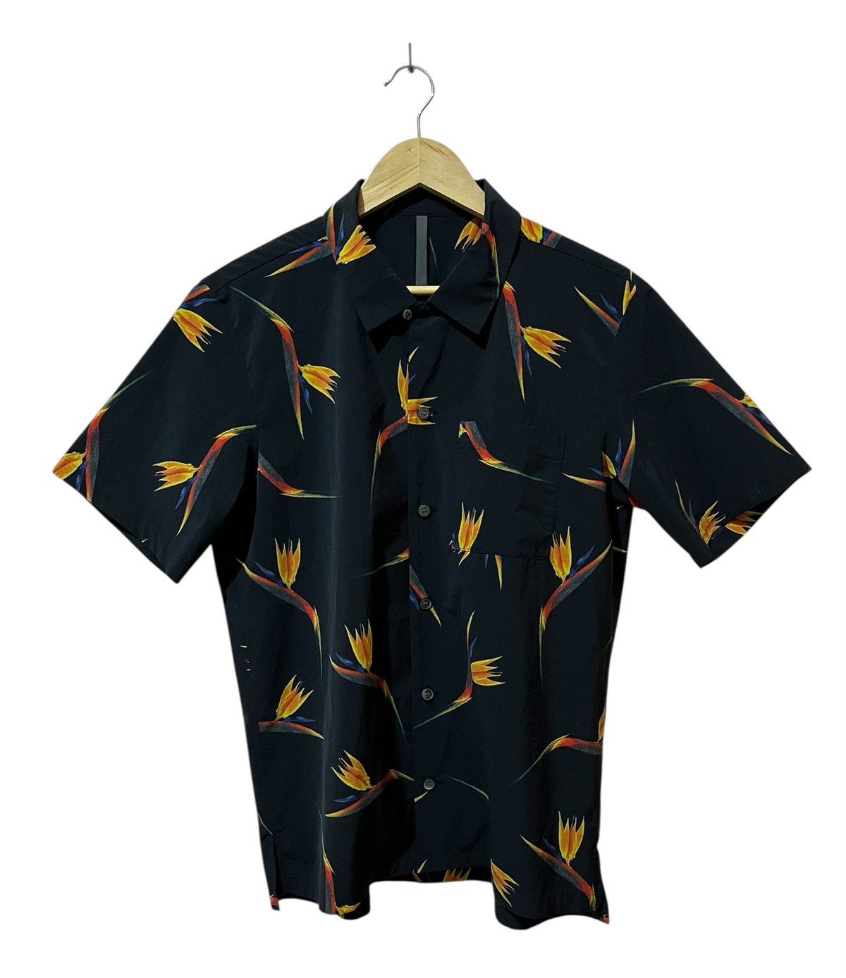 Kazuyuki Kumagai Attachment Kazuyuki Kumagai Attachment - S/S’19 - Open Collar Shirt Size US L / EU 52-54 / 3 - 3 Thumbnail