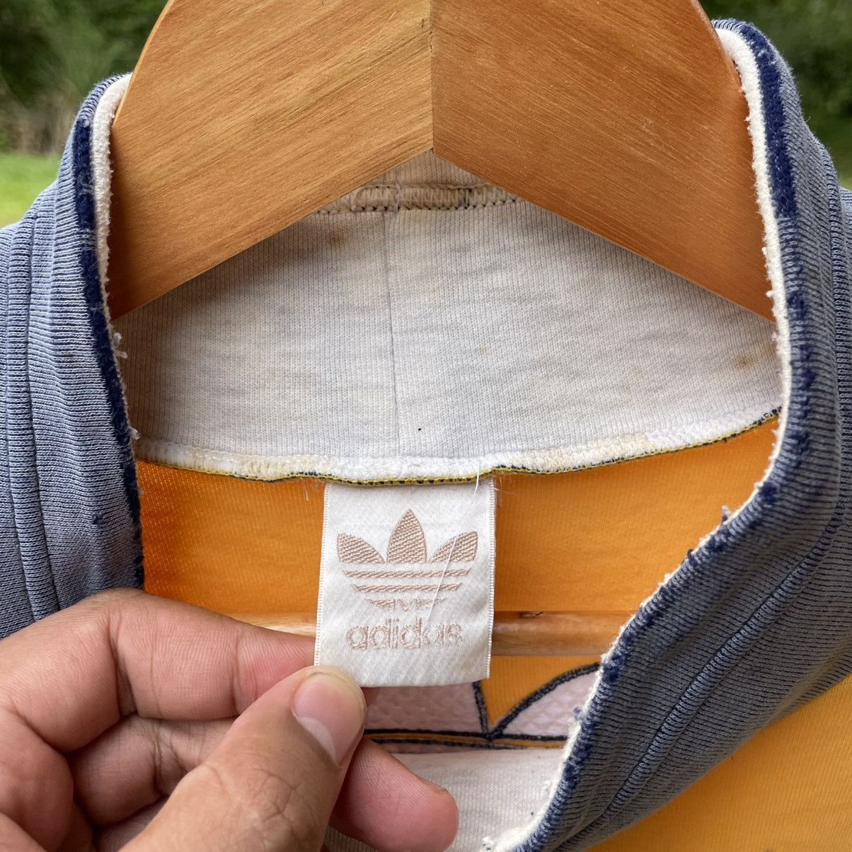 Adidas × Vintage 🔥Vintage Adidas Multicolour Sun Faded Distress Sweatshirts Size US M / EU 48-50 / 2 - 13 Thumbnail