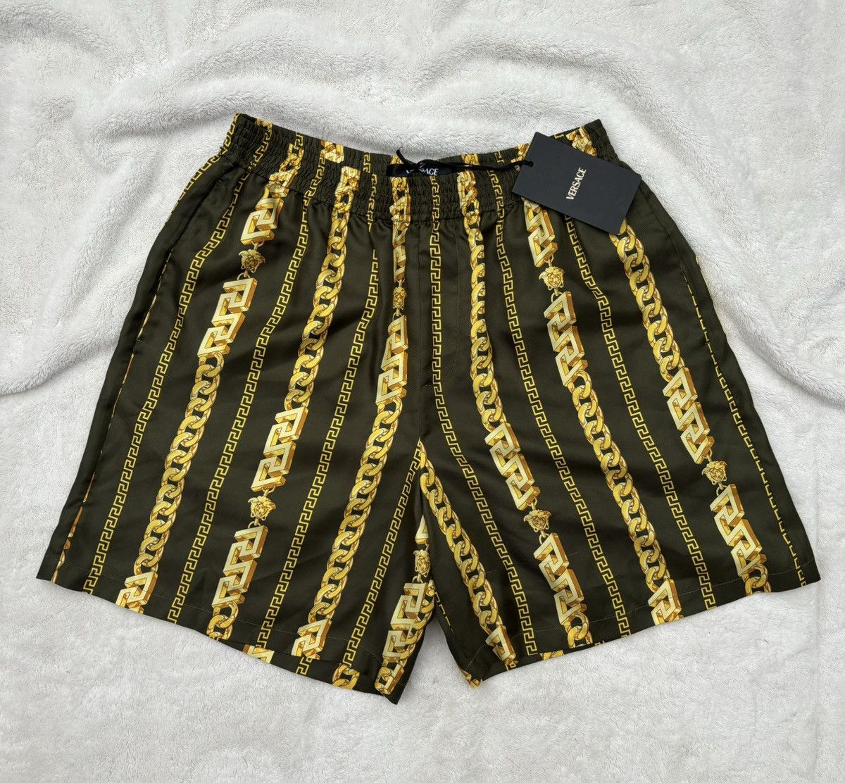 Versace Versace Khakis/Gold Chain Silk Shorts Size US 32 / EU 48 - 1 Thumbnail