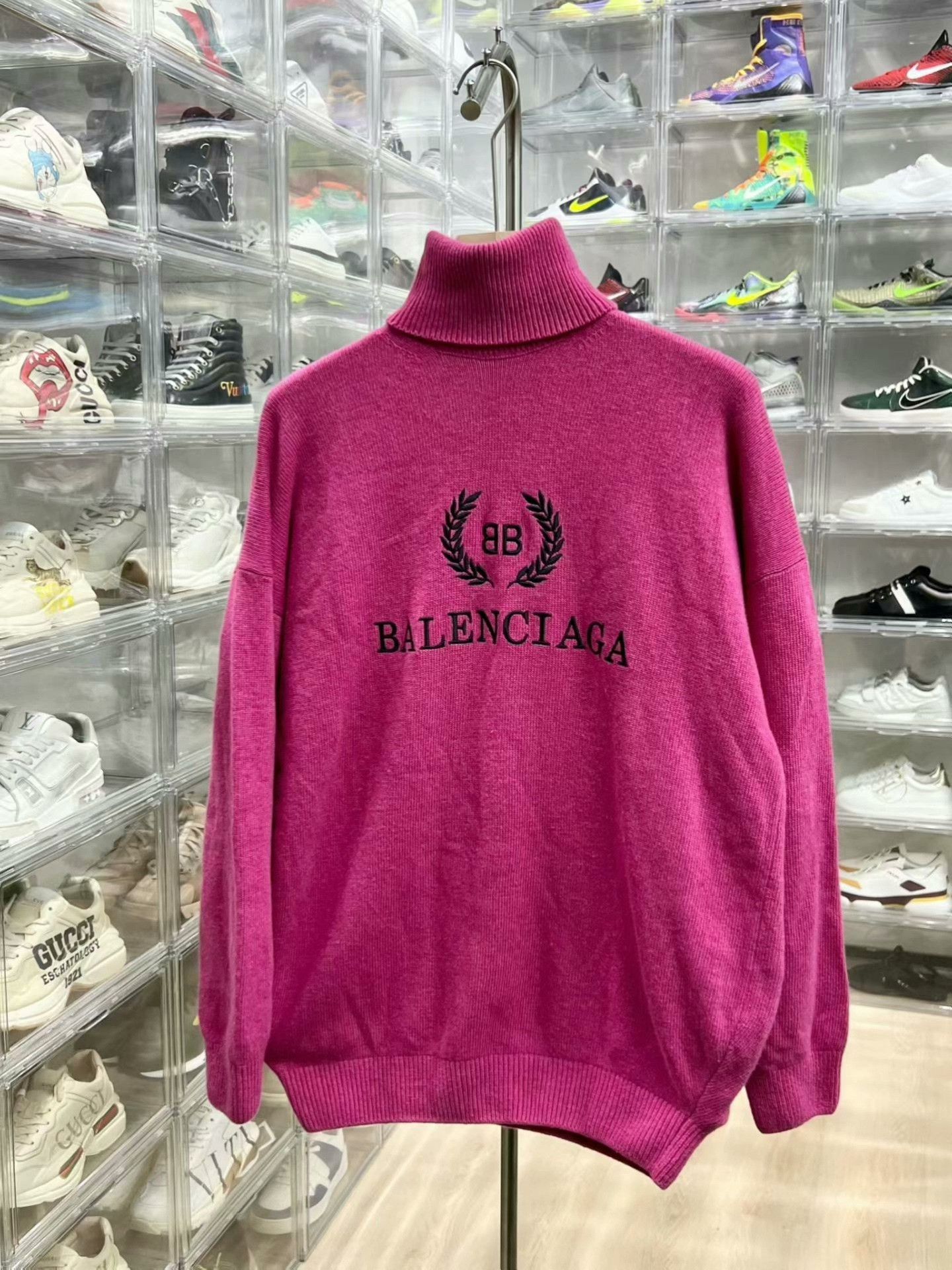 Balenciaga balenciaga pink turtleneck sweater size small Size S / US 4 / IT 40 - 1 Thumbnail