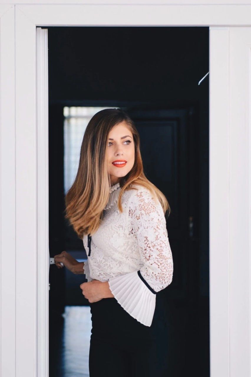 Erdem Erdem x H&M lace Top blouse ruffles contrasting ribbon Size S / US 4 / IT 40 - 1 Thumbnail