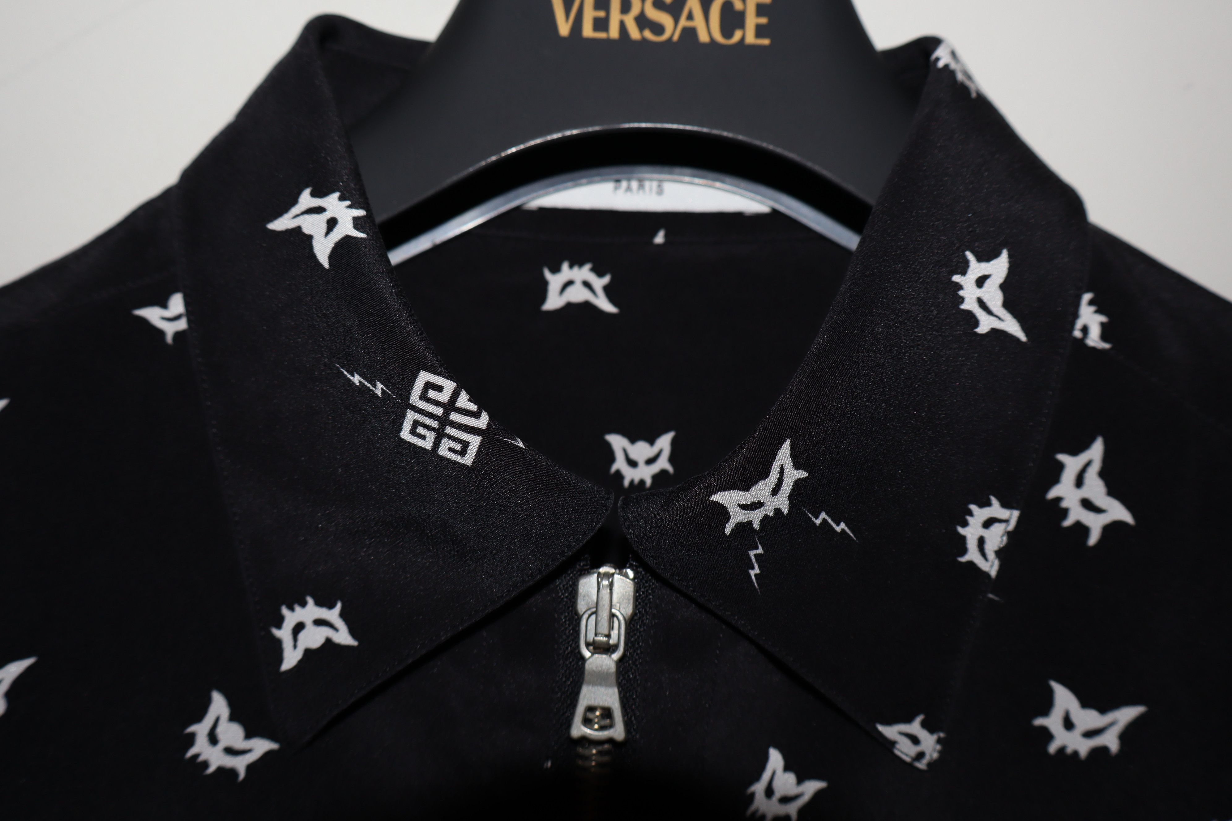 Givenchy Givenchy printed silk and cotton zip shirt Size US S / EU 44-46 / 1 - 4 Thumbnail
