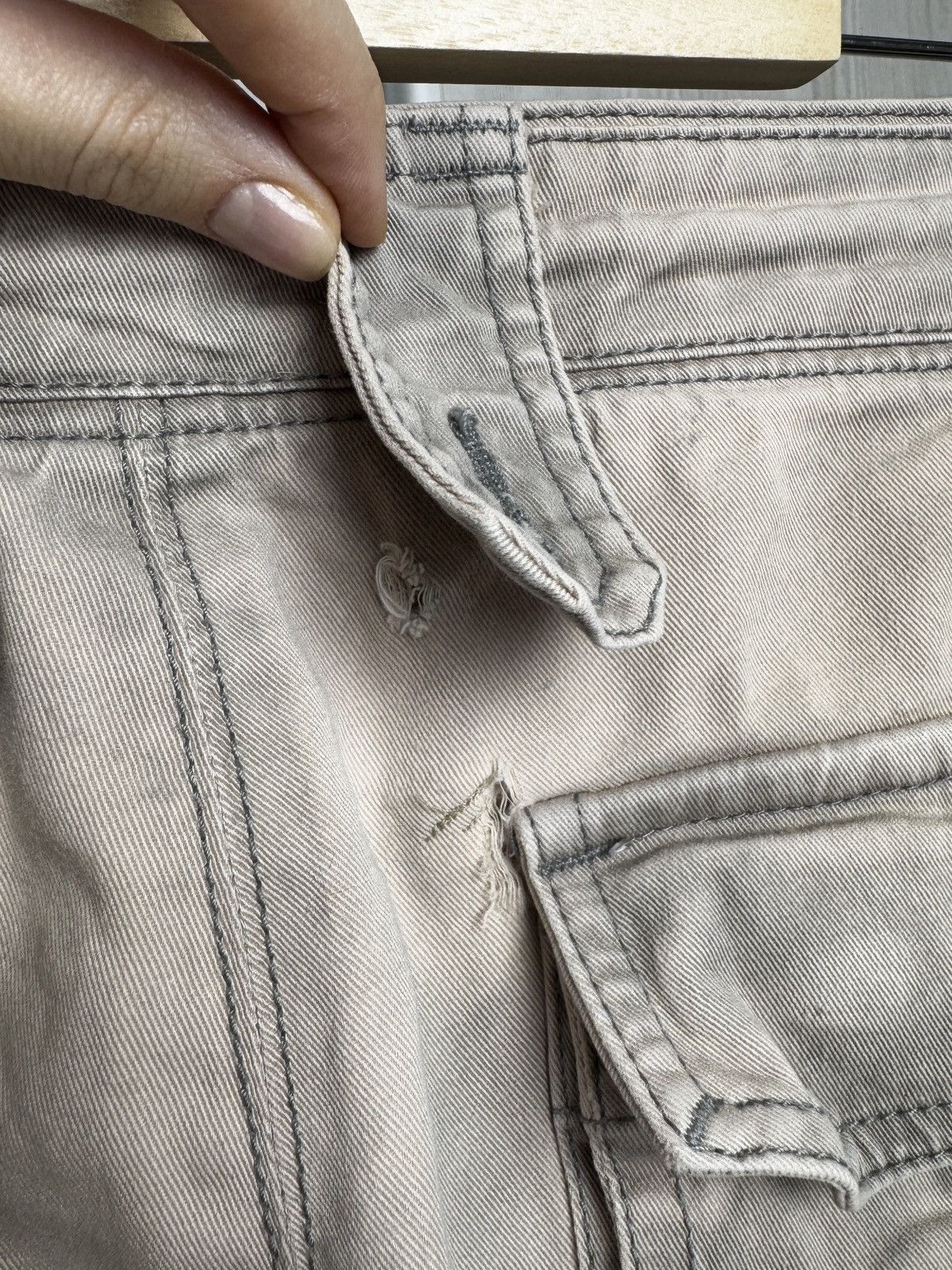 Dolce & Gabbana Dolce & Gabbana y2k beige fade utility military cargo shorts Size US 38 / EU 54 - 10 Thumbnail