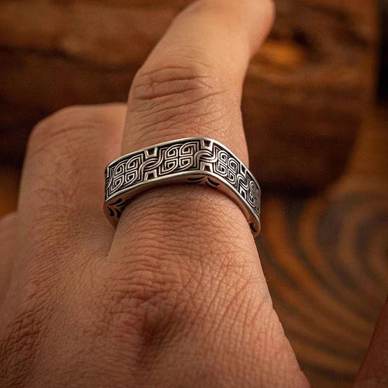 Jewelry × Vintage SIZE 10 Irish Crazy Celtic Knot Square Vintage Ring Size ONE SIZE - 10 Thumbnail