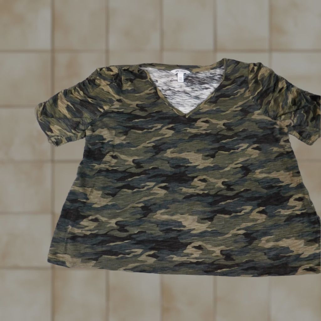 Vintage Carol Rose Womens Blouse M Green Camouflage Short Sleeve Crew Neck Pullover 100% Cotton Rayon Basic Casual Stretch Regular Womens Size M / US 6-8 / IT 42-44 - 1 Thumbnail