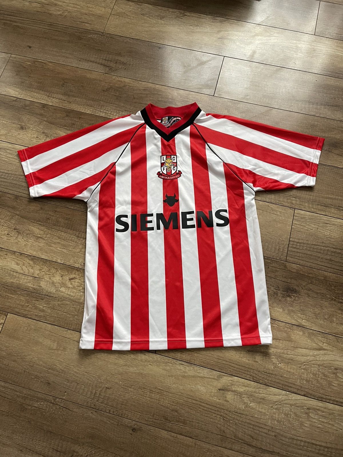 Other 2003/2004 Lincoln City FC Impsport Vintage Soccer Jersey Size US S / EU 44-46 / 1 - 2 Thumbnail