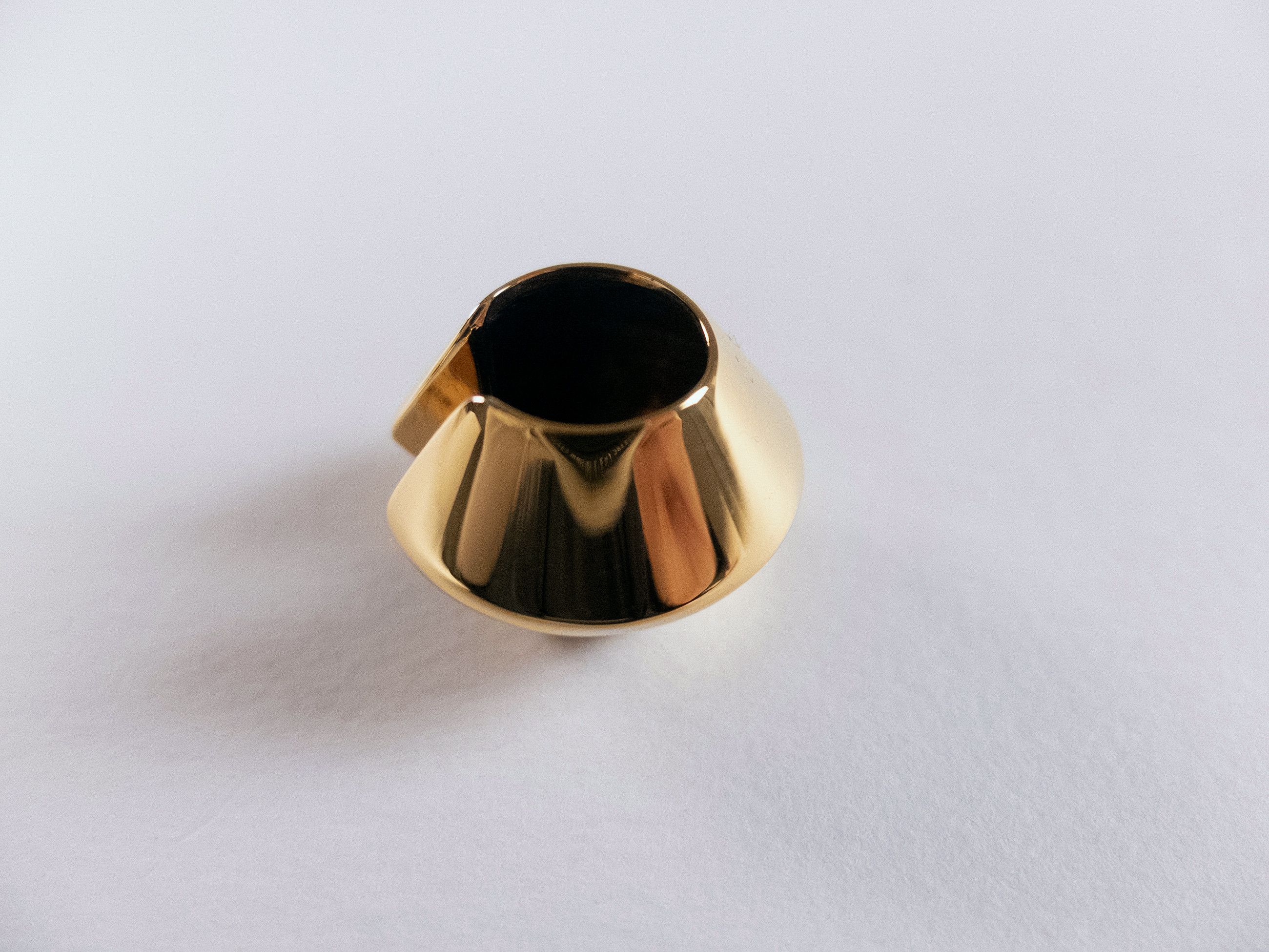 Alexander McQueen ALEXANDER MCQUEEN gold tone hexagonal metal ear cuff q Size ONE SIZE - 4 Thumbnail