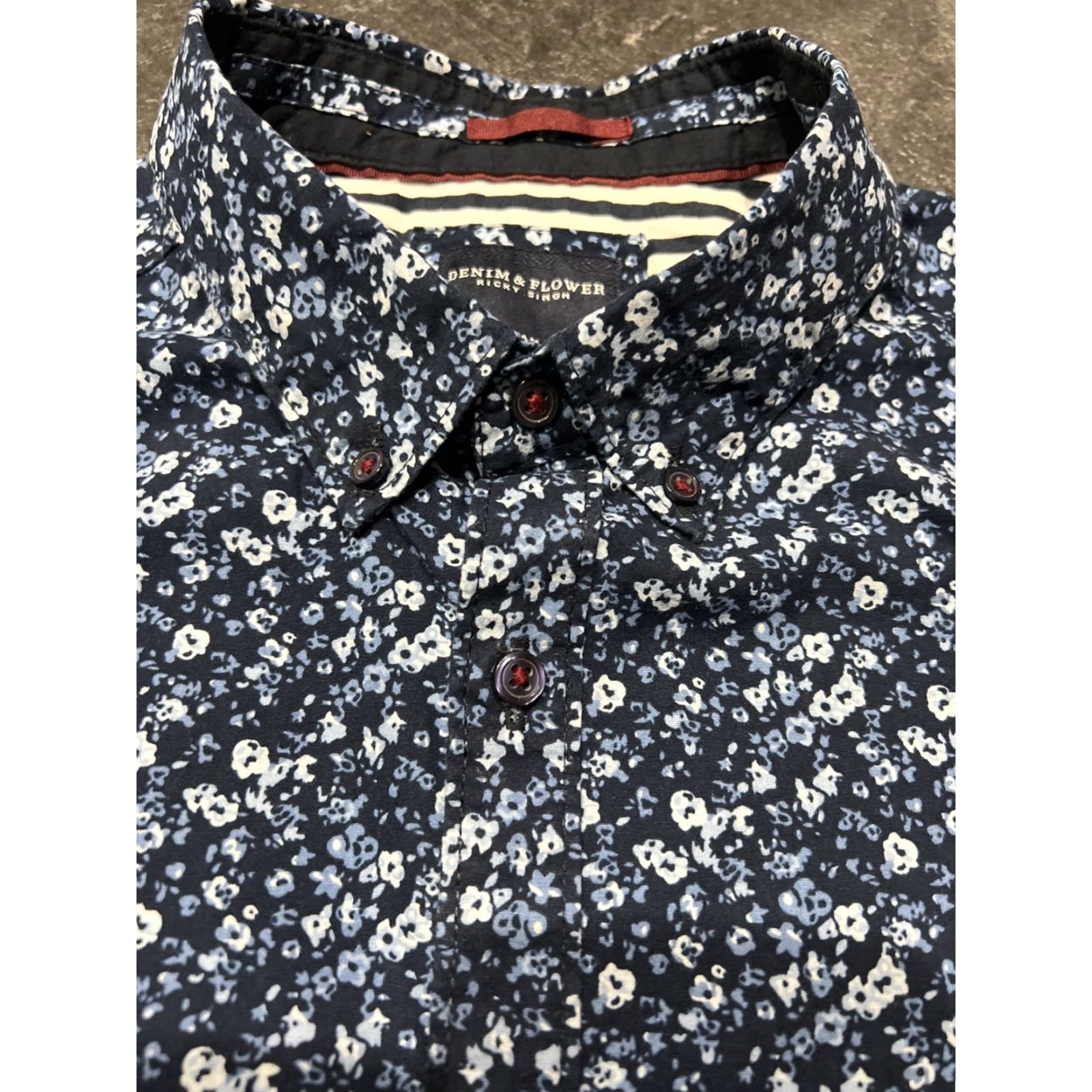 Denime Denim & Flower Shirt Mens SIZE Medium Slim-Fit Blue Flowers Button-Up Short Sleeve Cotton Denim & Flower Shirt Mens Slim-Fit Blue Flowers Size US M / EU 48-50 / 2 - 6 Thumbnail