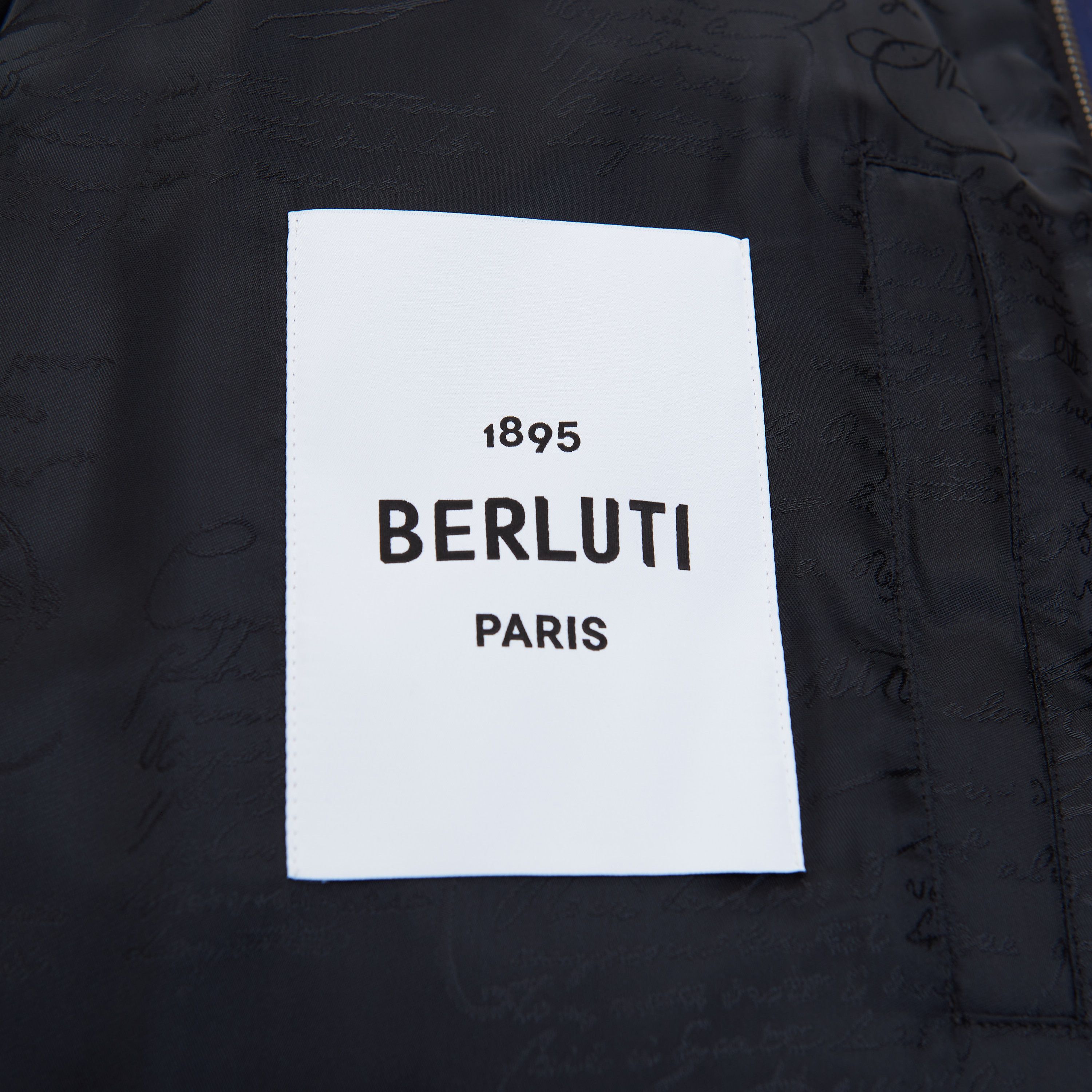 Berluti Scritto Down Jacket In Dark Indigo Blue Size US L / EU 52-54 / 3 - 12 Thumbnail