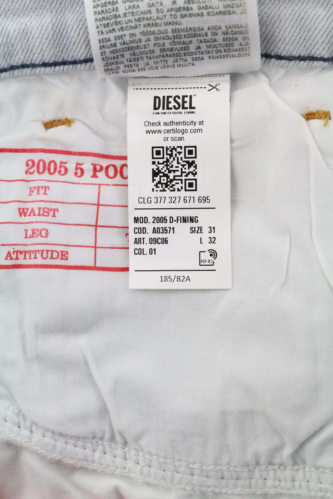 Diesel 2005 D-FINING 09C06 W31/L32 Tapered 40418 Size US 31 - 12 Thumbnail
