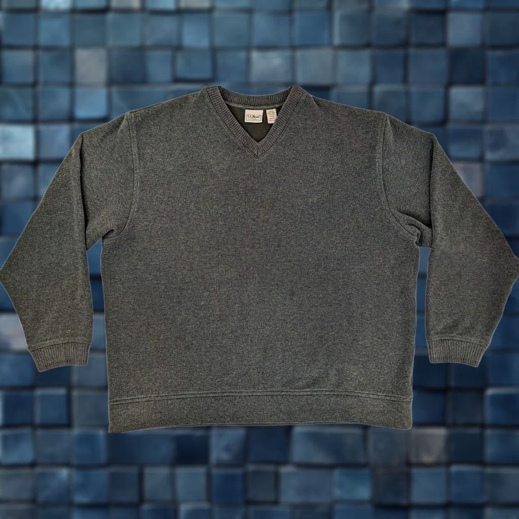 Vintage L.L. Bean V-Neck Pullover Sweater Mens 2XL Green Cotton Long Sleeve Classic Solid Knit Pullover Slope/Classic Fit Mens Size US XXL / EU 58 / 5 - 1 Thumbnail