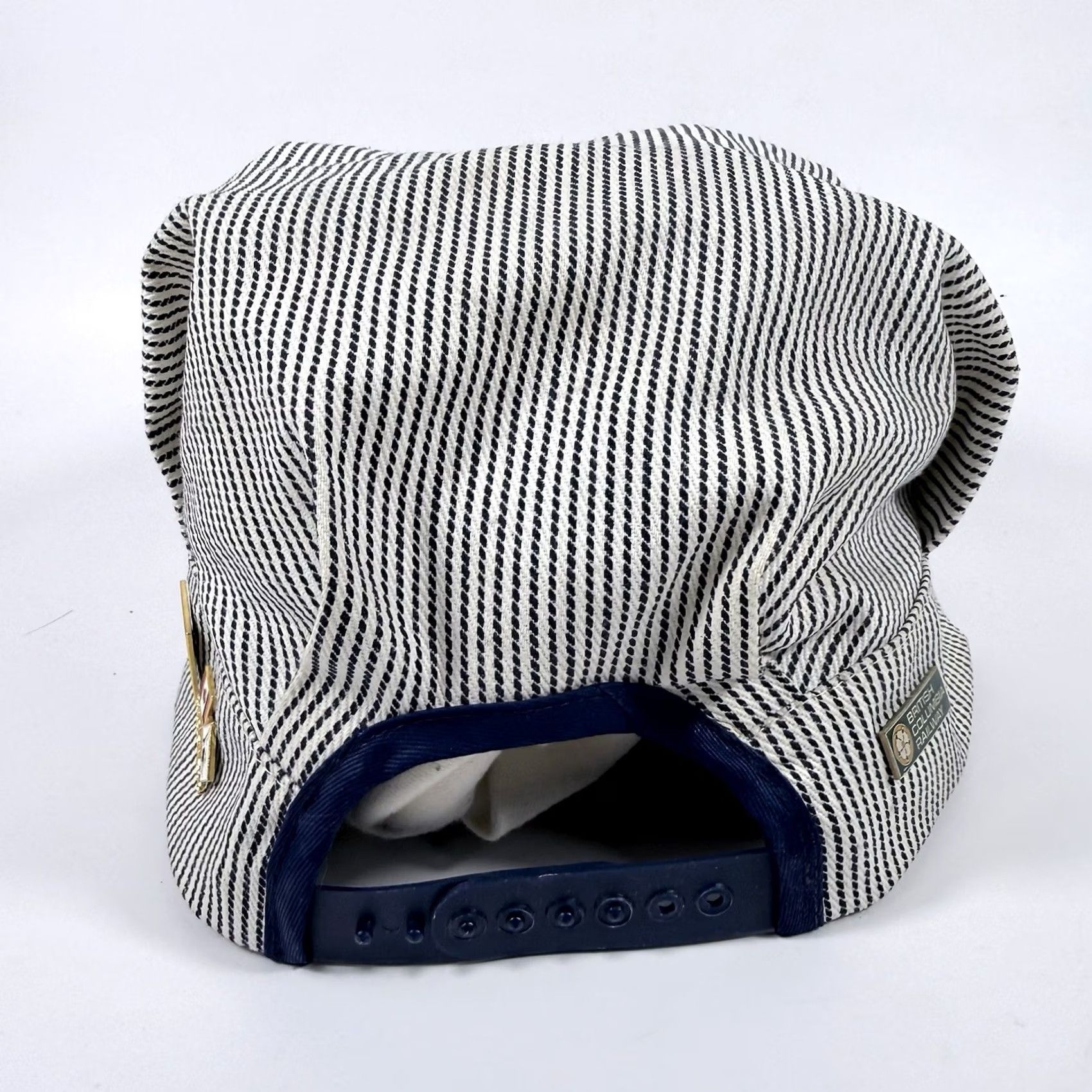 Vintage VINTAGE Rocky Mountaineer Canada Train Conductor Engineer Hat Blue Striped Adjustable Twill Denim Baseball Cap Men Ajm International Globe Size ONE SIZE - 4 Thumbnail