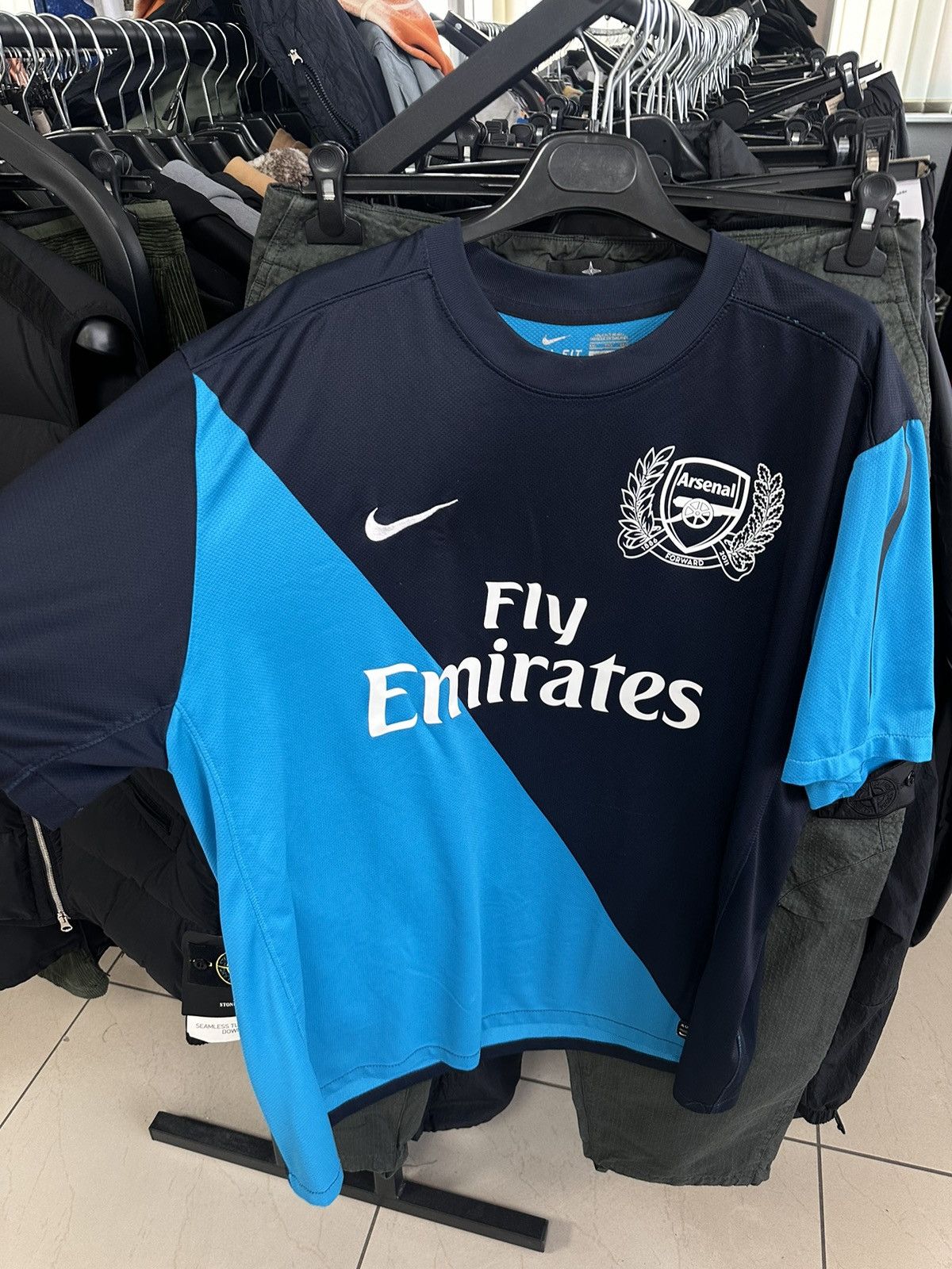 Nike Vintage nike Arsenal van persie 10 rare soccer jersey XXL Size US XXL / EU 58 / 5 - 3 Thumbnail