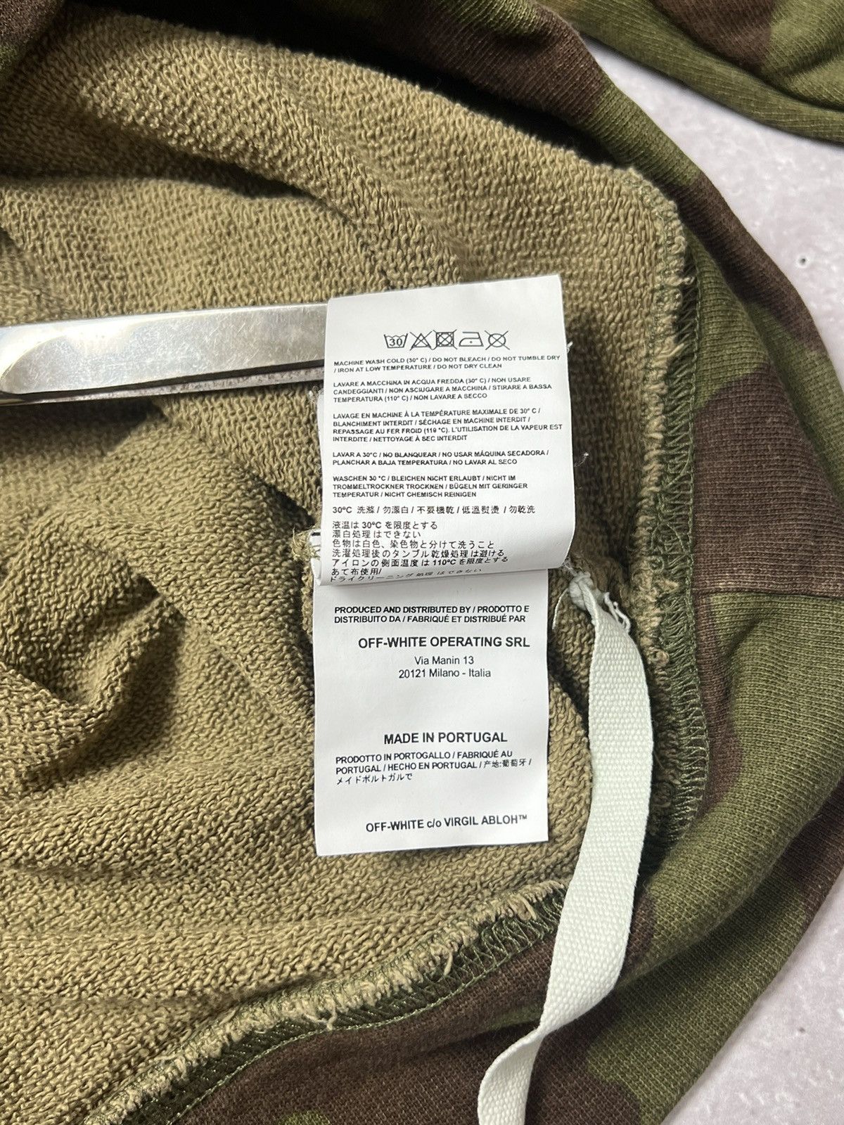 Off-White Off White Camo Sweatshirt Oversized Crewneck Size US M / EU 48-50 / 2 - 13 Thumbnail