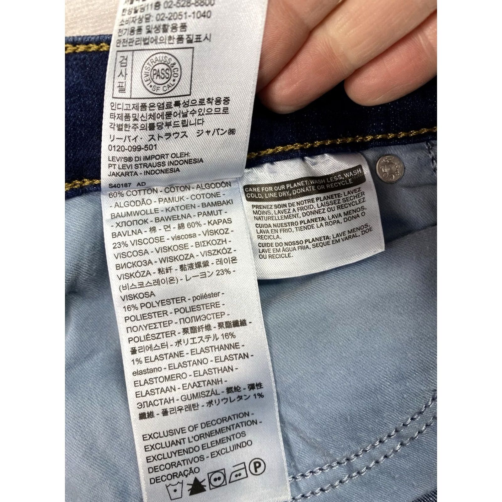 Levi's VINTAGE Levi's Womens Jeans 26W Blue Denim Boyfriend Fit Stretch Comfort Plus Sz 2 Womens Jeans 5-Pocket Design Dark Wash Regular Rise High Rise N/A Size 26" / US 2 / IT 38 - 7 Thumbnail