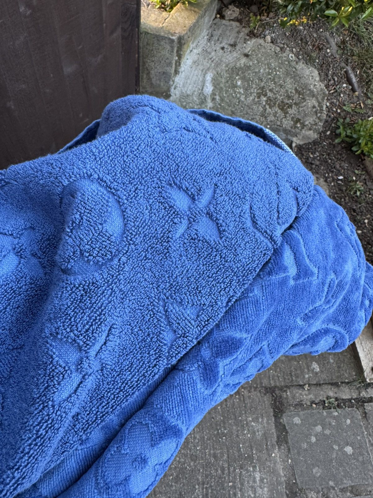 Louis Vuitton LOUIS VUITTON beach towel sizes in photos by tape measure Size ONE SIZE - 13 Thumbnail