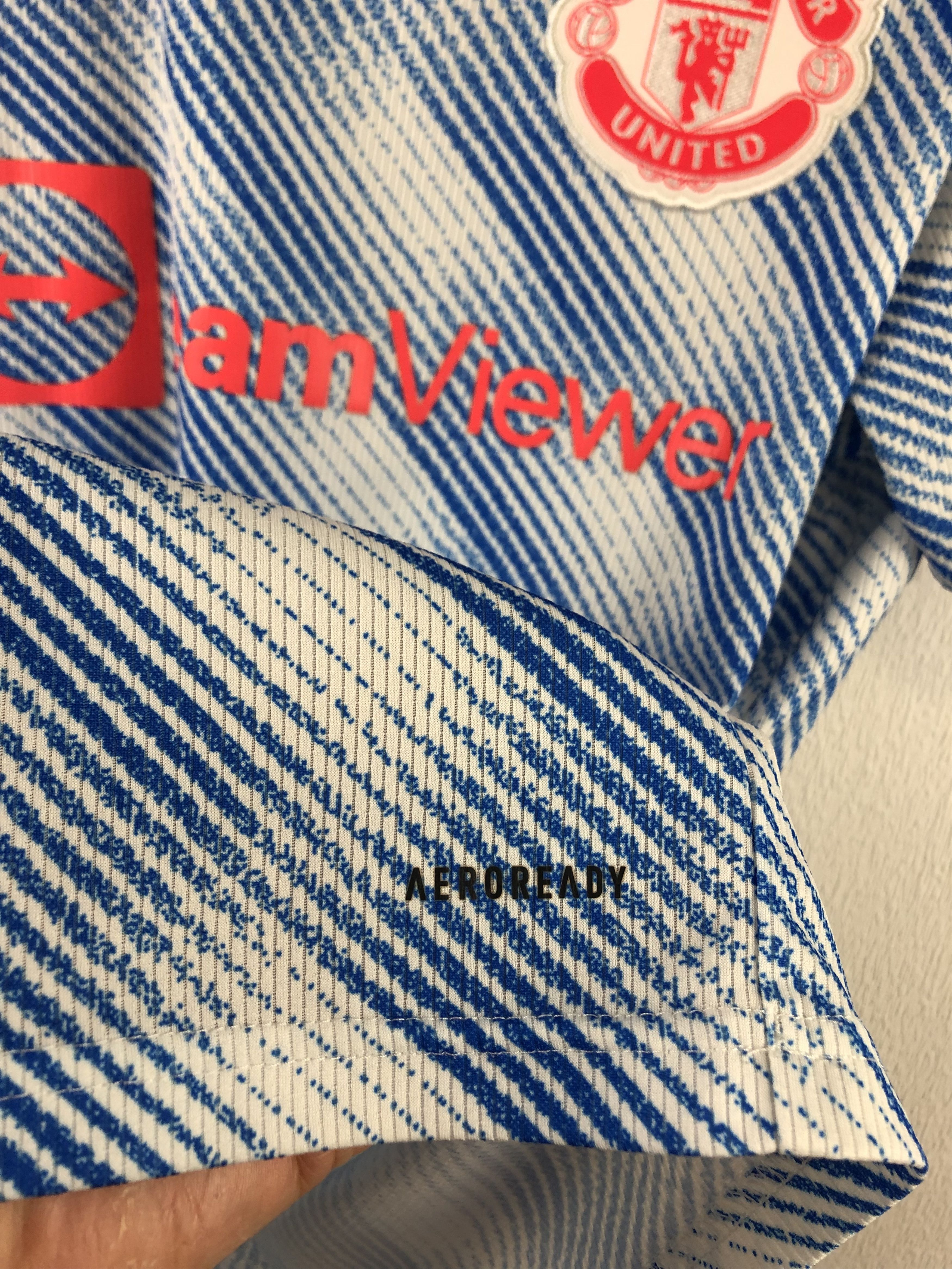 Adidas Manchester United football shirt 2021 Soccer Jersey Trikot Size US M / EU 48-50 / 2 - 10 Thumbnail
