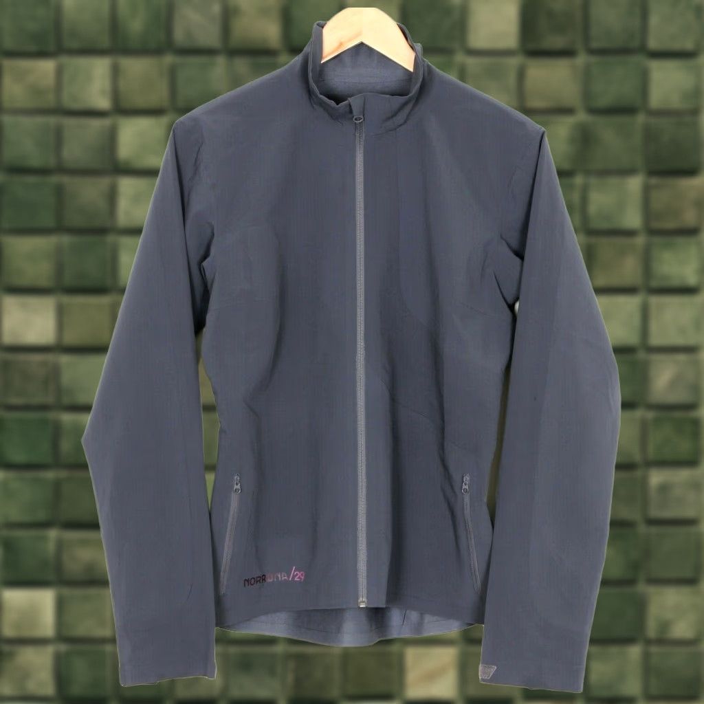 Vintage NORRONA /29 BO 298-8 Soft Shell Outdoor Grey Jacket Women Size M MJ915 Size M / US 6-8 / IT 42-44 - 1 Thumbnail