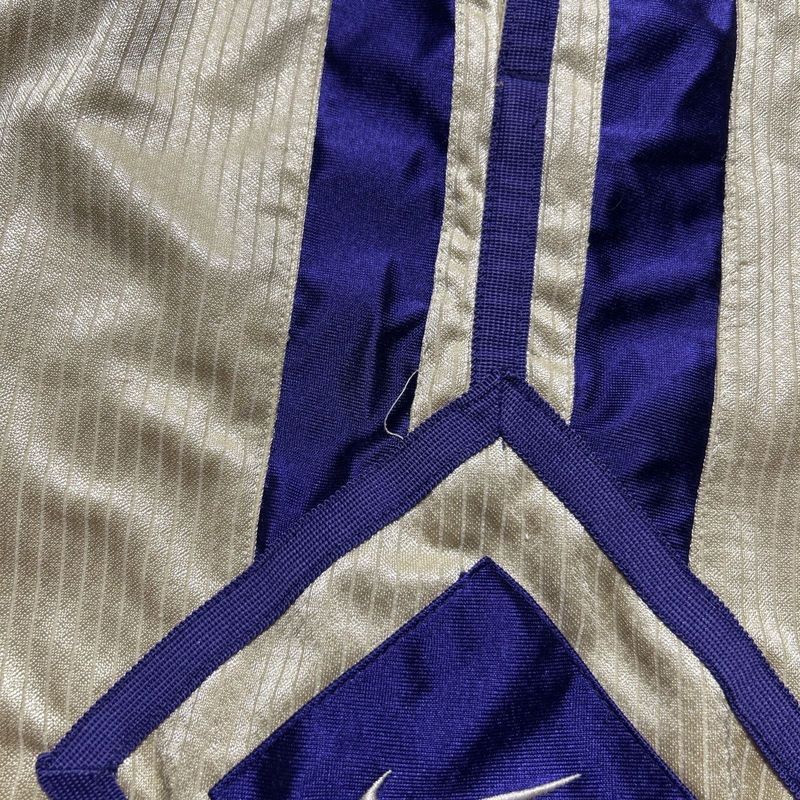 Nike Nike Gold Shinny Dazzle Mesh Shorts Mens XL 34x9 Baggy Retro Size US 34 / EU 50 - 9 Thumbnail