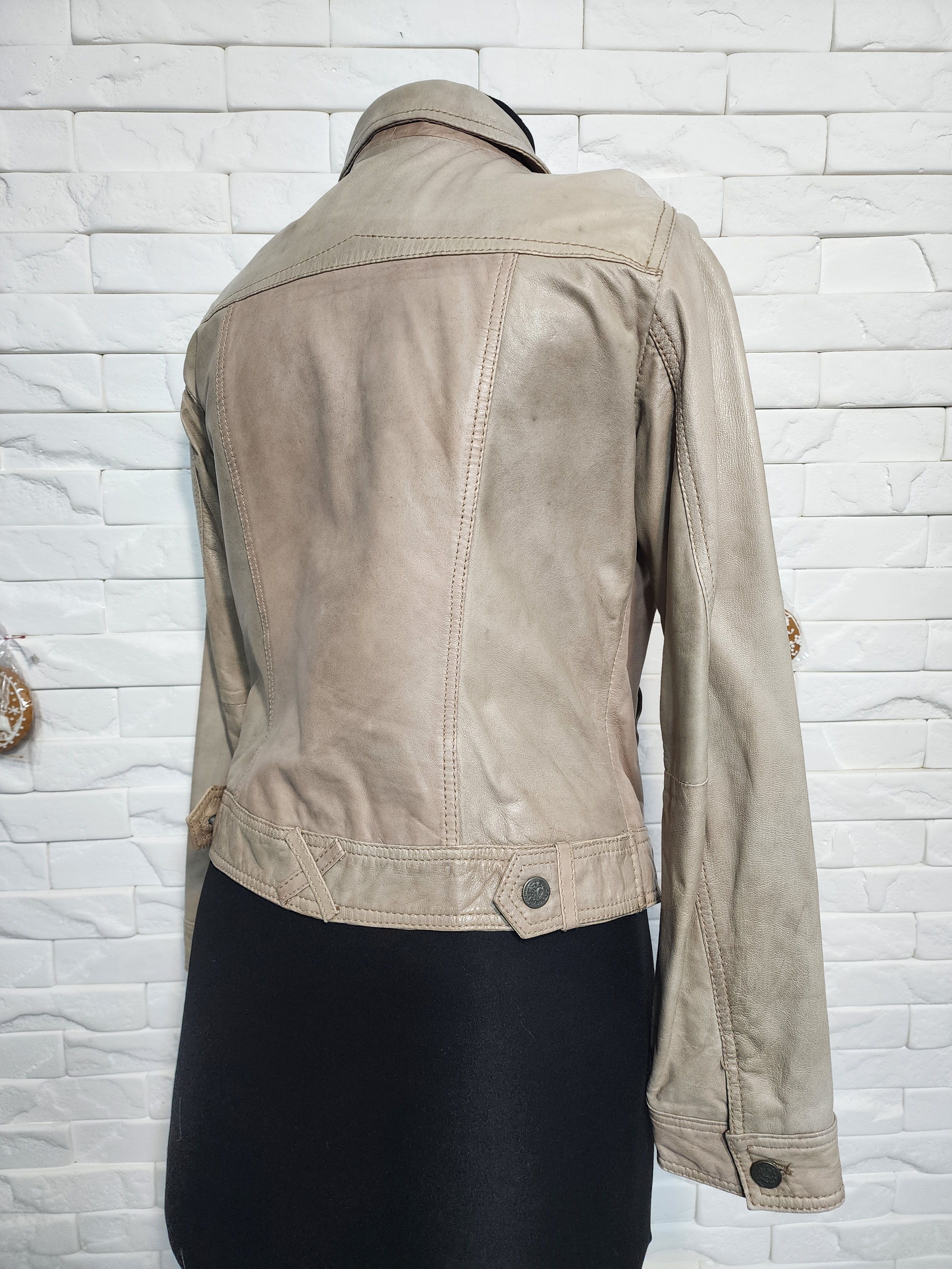 Genuine Leather Beige Leather Jacket: Women's Metal Button Front, Pockets Size M / US 6-8 / IT 42-44 - 5 Thumbnail