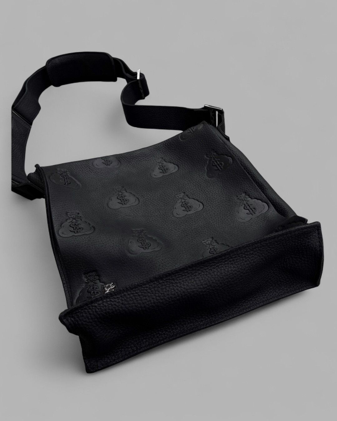 KISS KISS Rock Band Gene Simmons LE MONEY BAG $ Size ONE SIZE - 6 Thumbnail