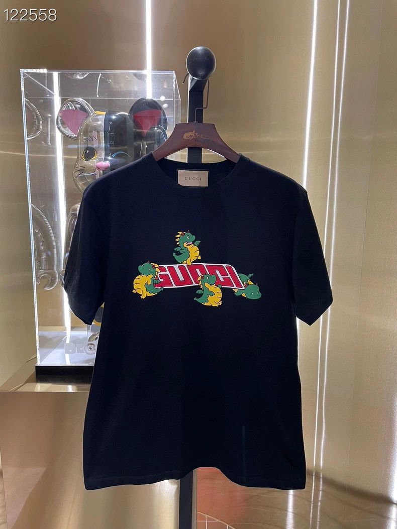 Gucci Gucci Black Flying Dragon Sweatshirt 2502-Nextarrow Size US XS / EU 42 / 0 - 1 Thumbnail