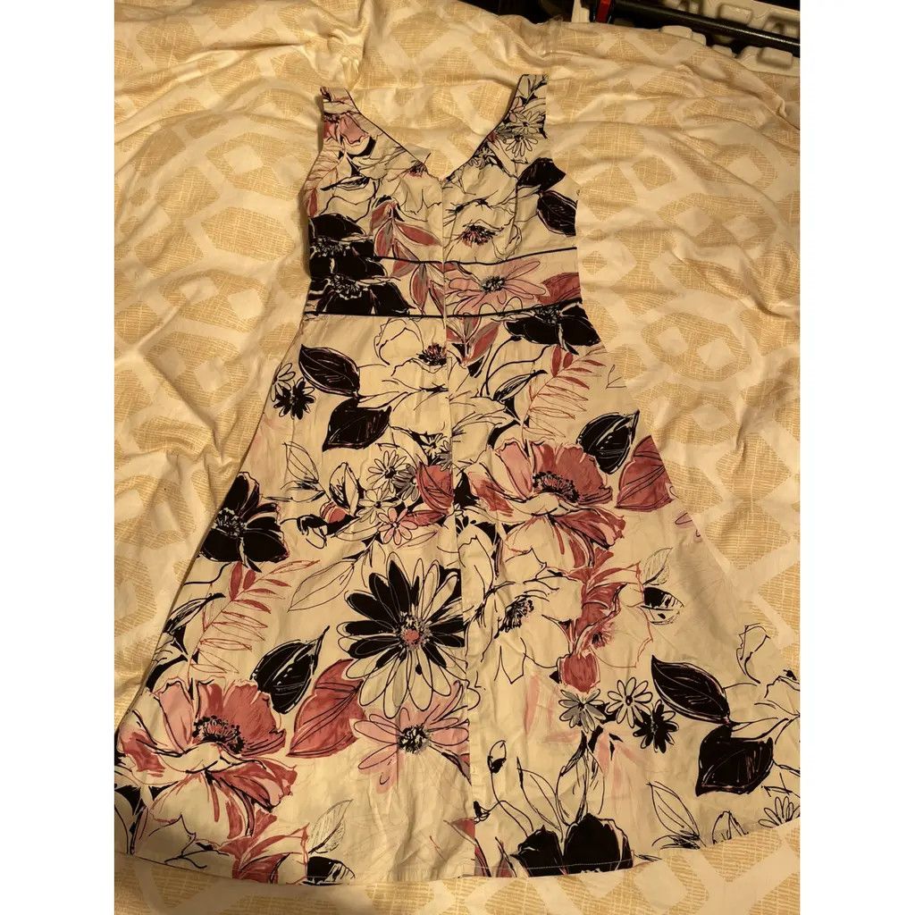 Other Charlotte Russe Floral Summer Dress Size XS / US 0-2 / IT 36-38 - 2 Thumbnail