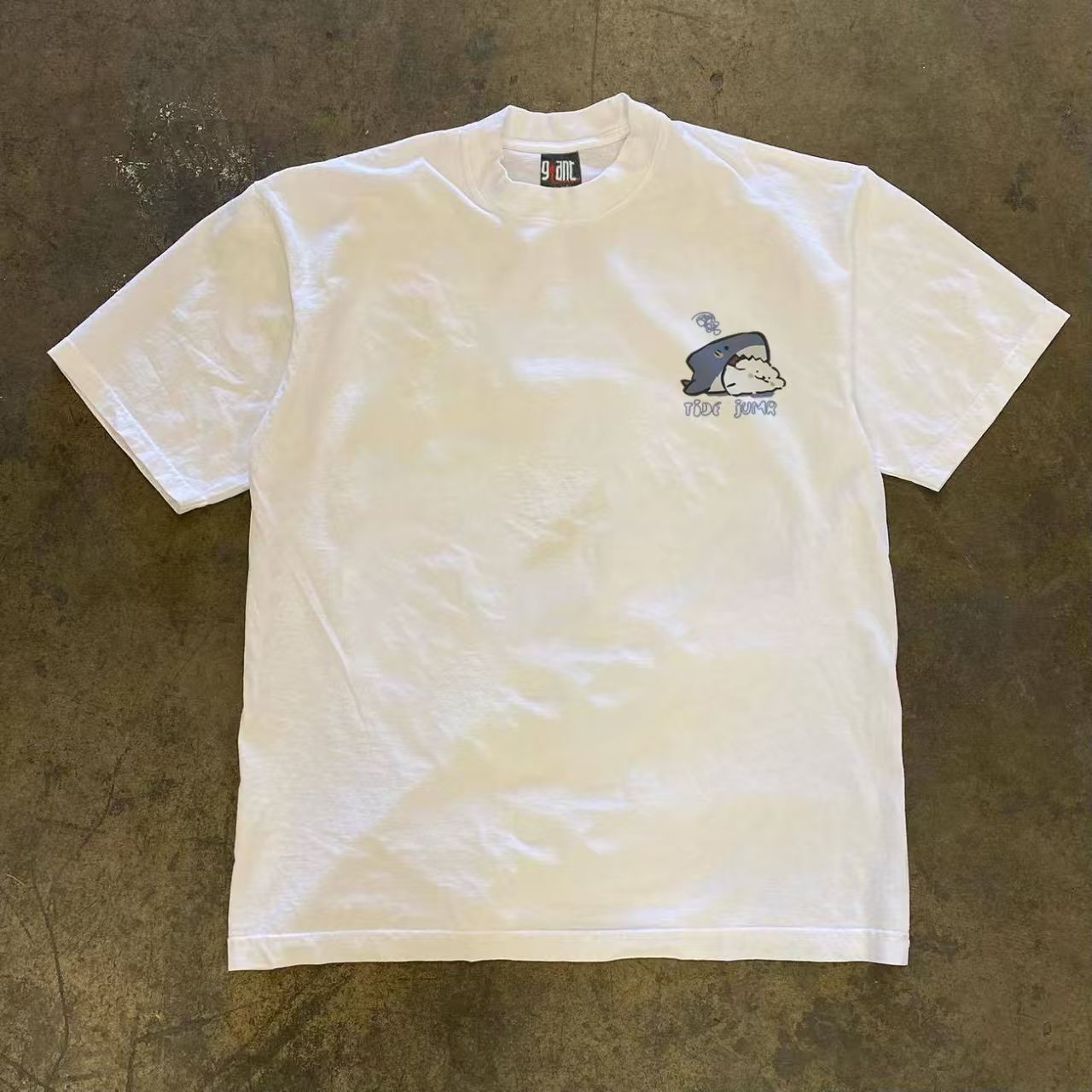 Japanese Brand White casual retro shark print t-shirt Size US M / EU 48-50 / 2 - 2 Thumbnail