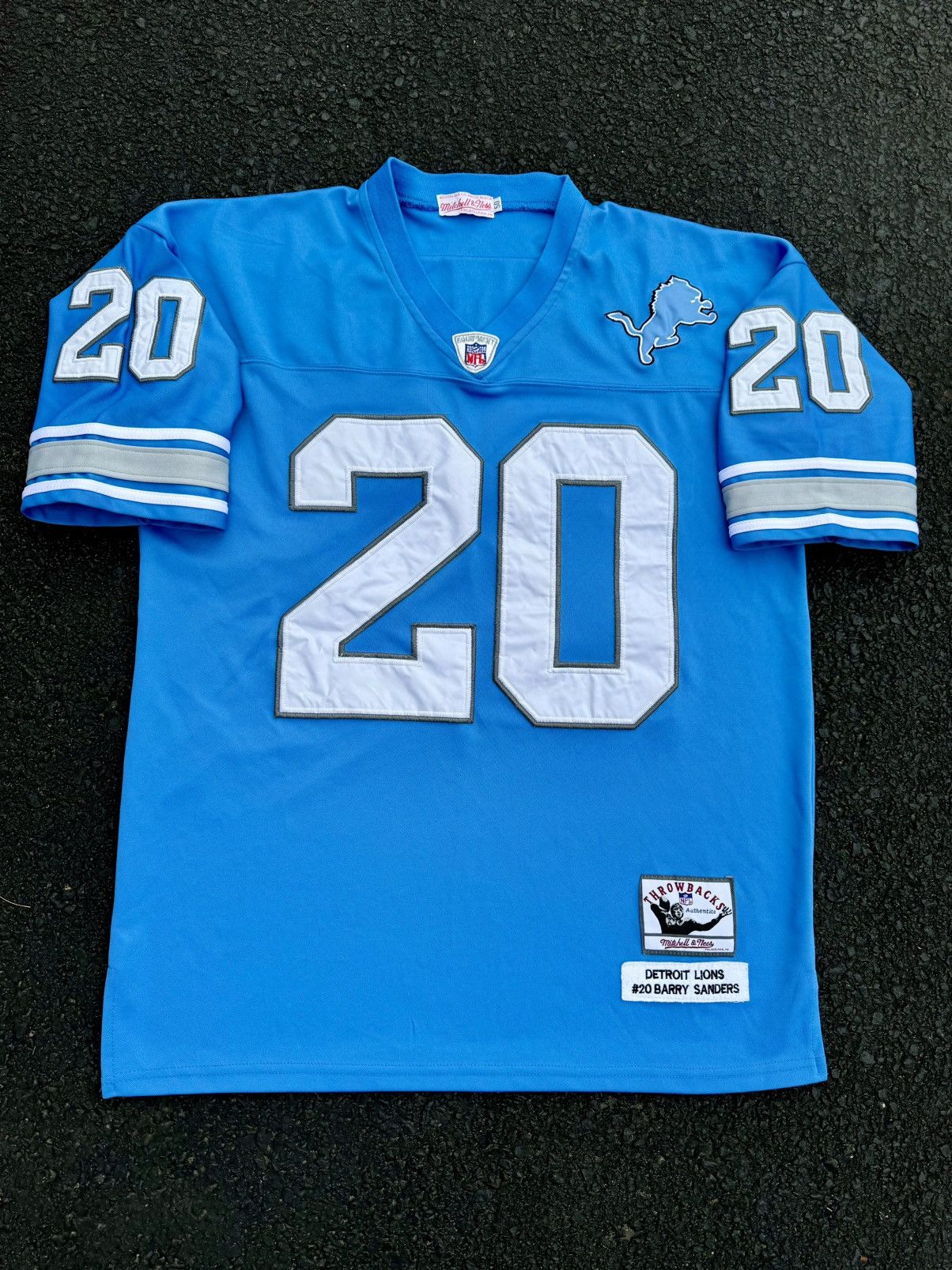 Mitchell & Ness × NFL Barry Sanders Detroit Lions Authentic NFL Throwback Jersey Size US XL / EU 56 / 4 - 3 Thumbnail