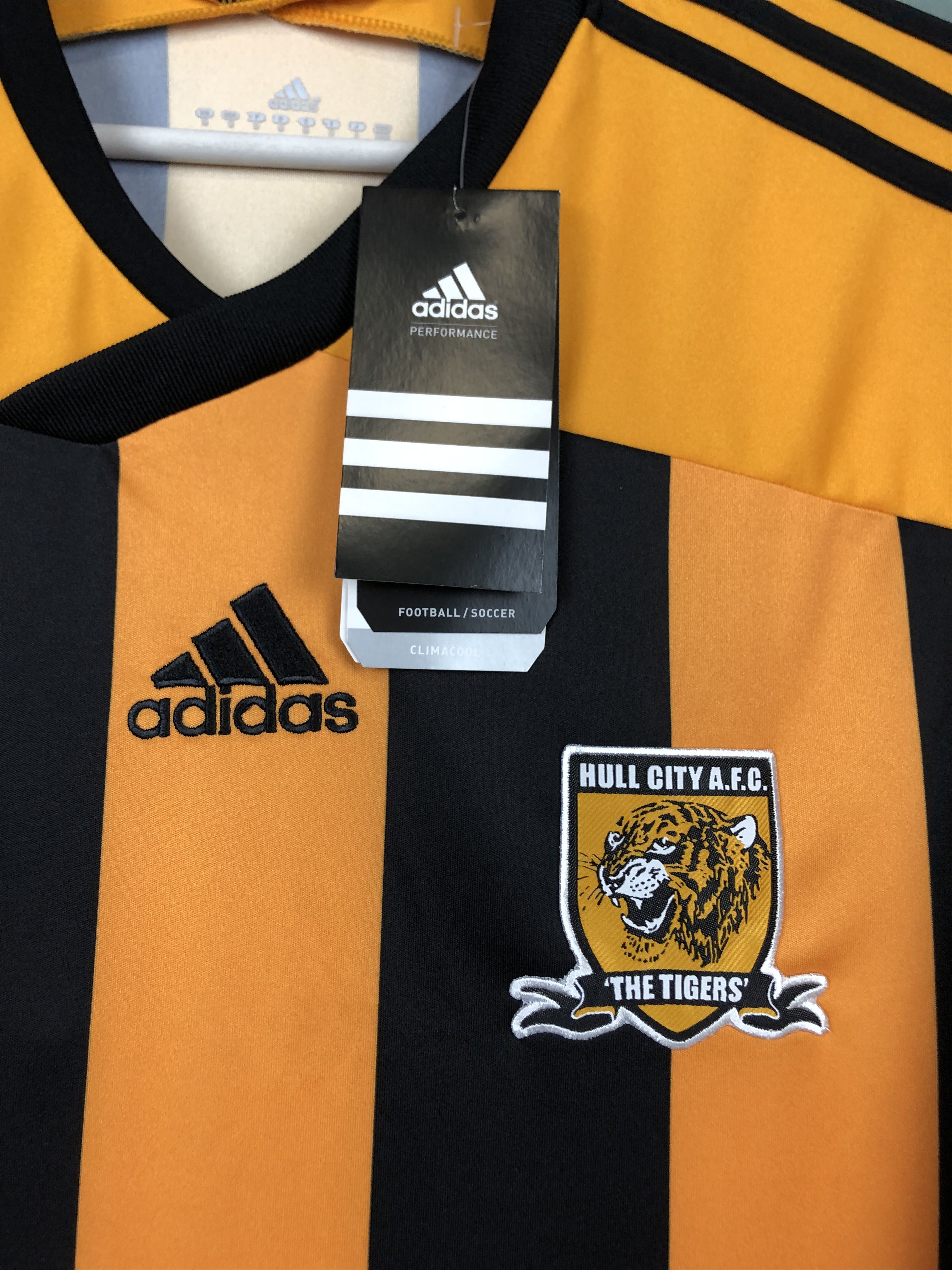 Adidas Hull City football shirt 2011 Soccer Adidas Jersey Rare New Size US M / EU 48-50 / 2 - 8 Thumbnail