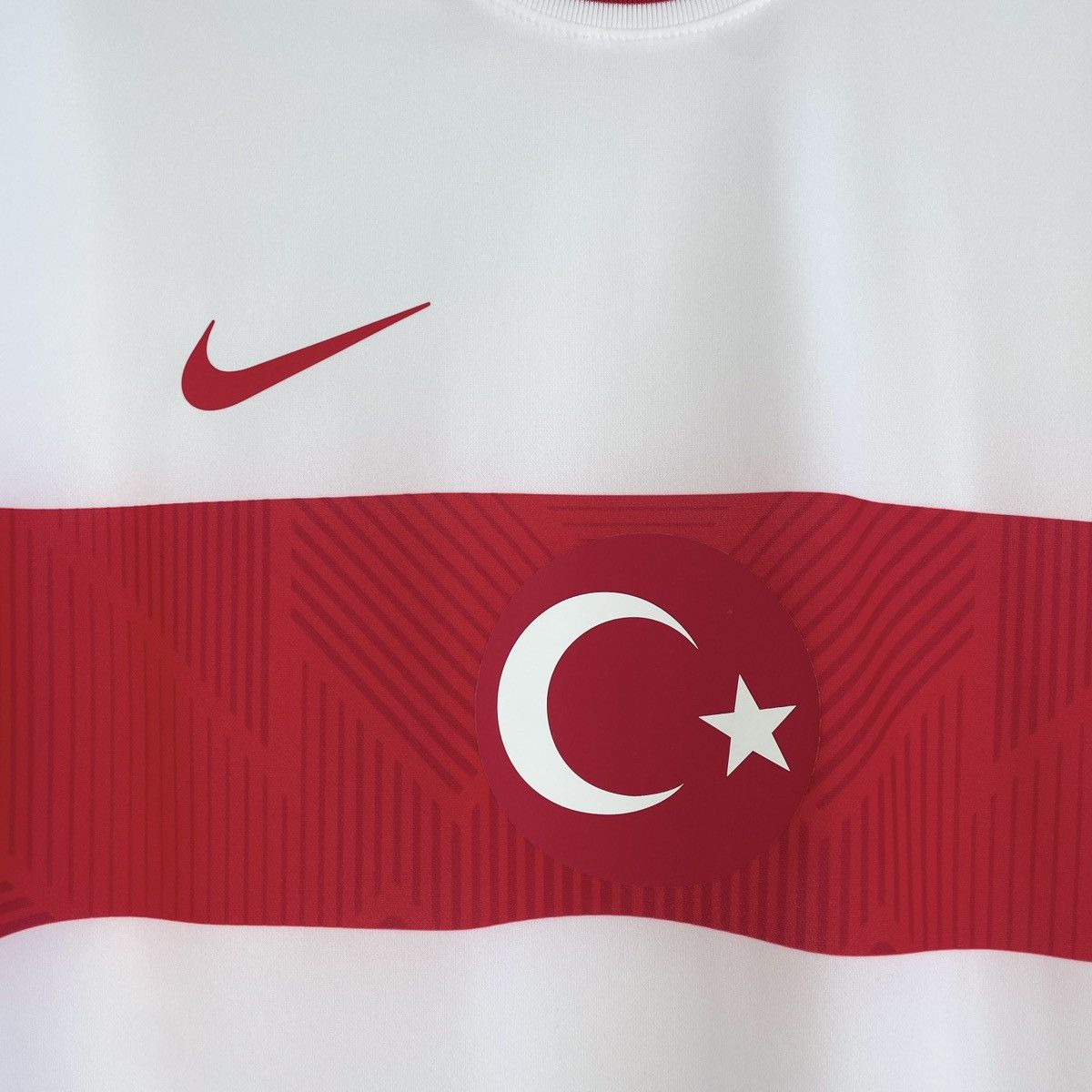 Nike Turkey National Team Nike Jersey Shirt Men 2022/2023 size L Size US L / EU 52-54 / 3 - 2 Thumbnail