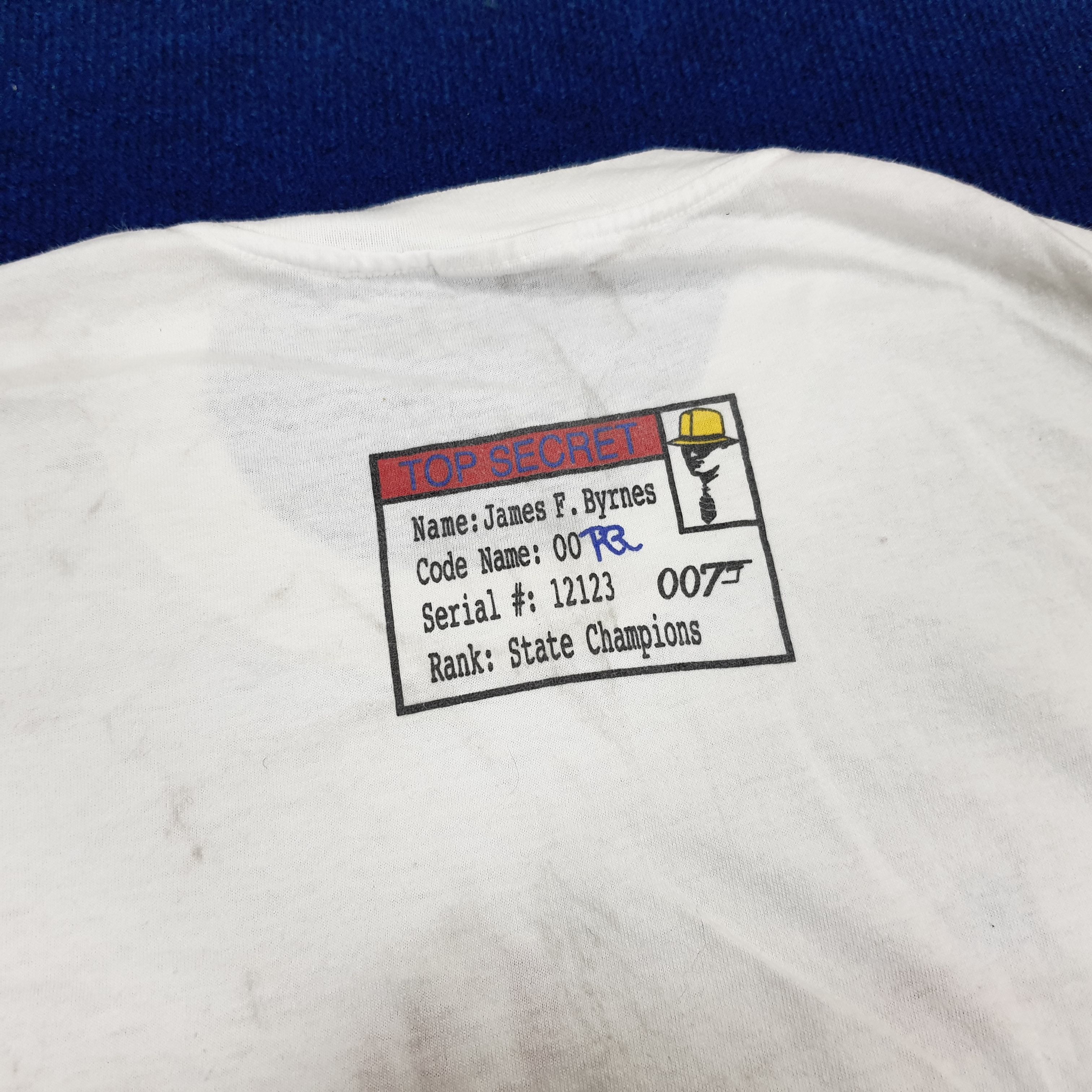 Vintage Vintage James Bond 007 On A Mission 90s Movie T-shirt Size US XL / EU 56 / 4 - 4 Thumbnail