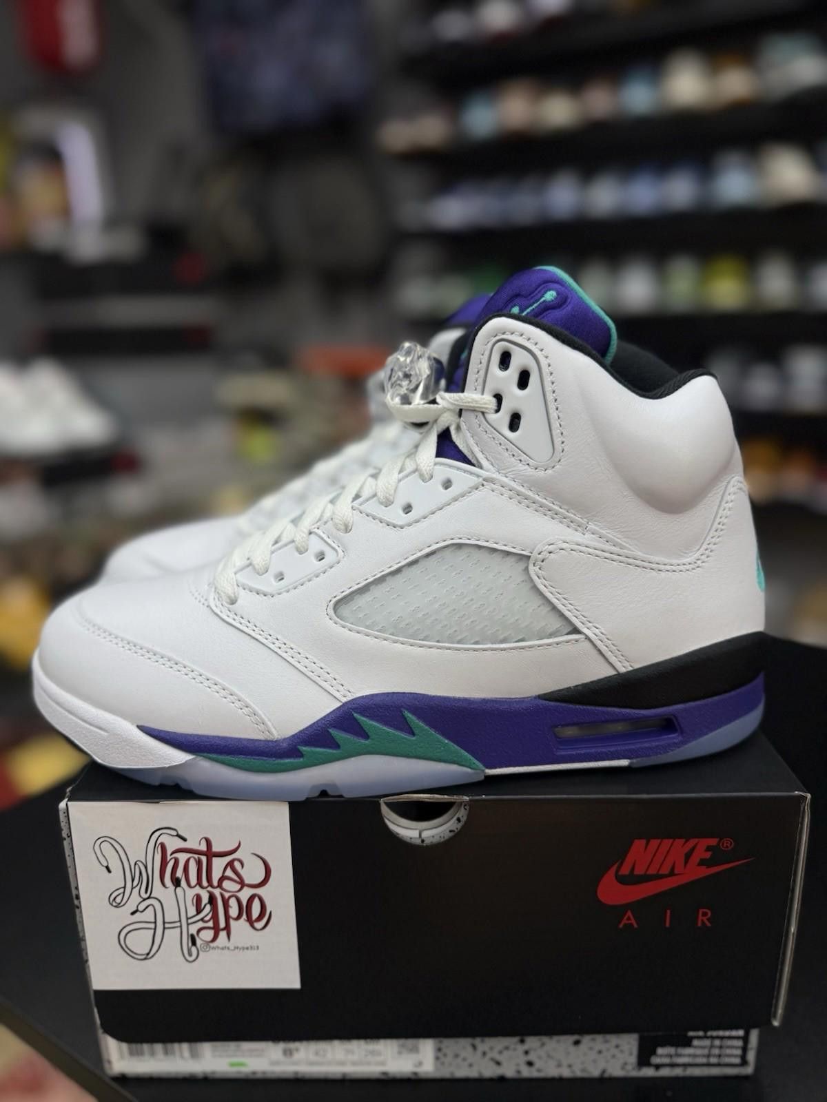 Jordan Brand Size 10 - Air Jordan 5 Retro 2025 Grape (HQ7978-100) Size US 8.5 / EU 41-42 - 9 Thumbnail